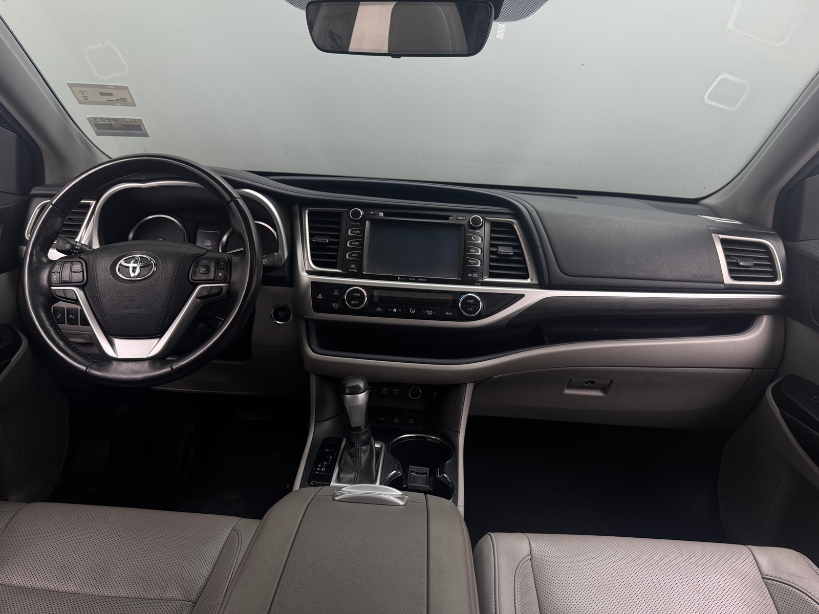 Thumbnail: 2018 Toyota Highlander - 3