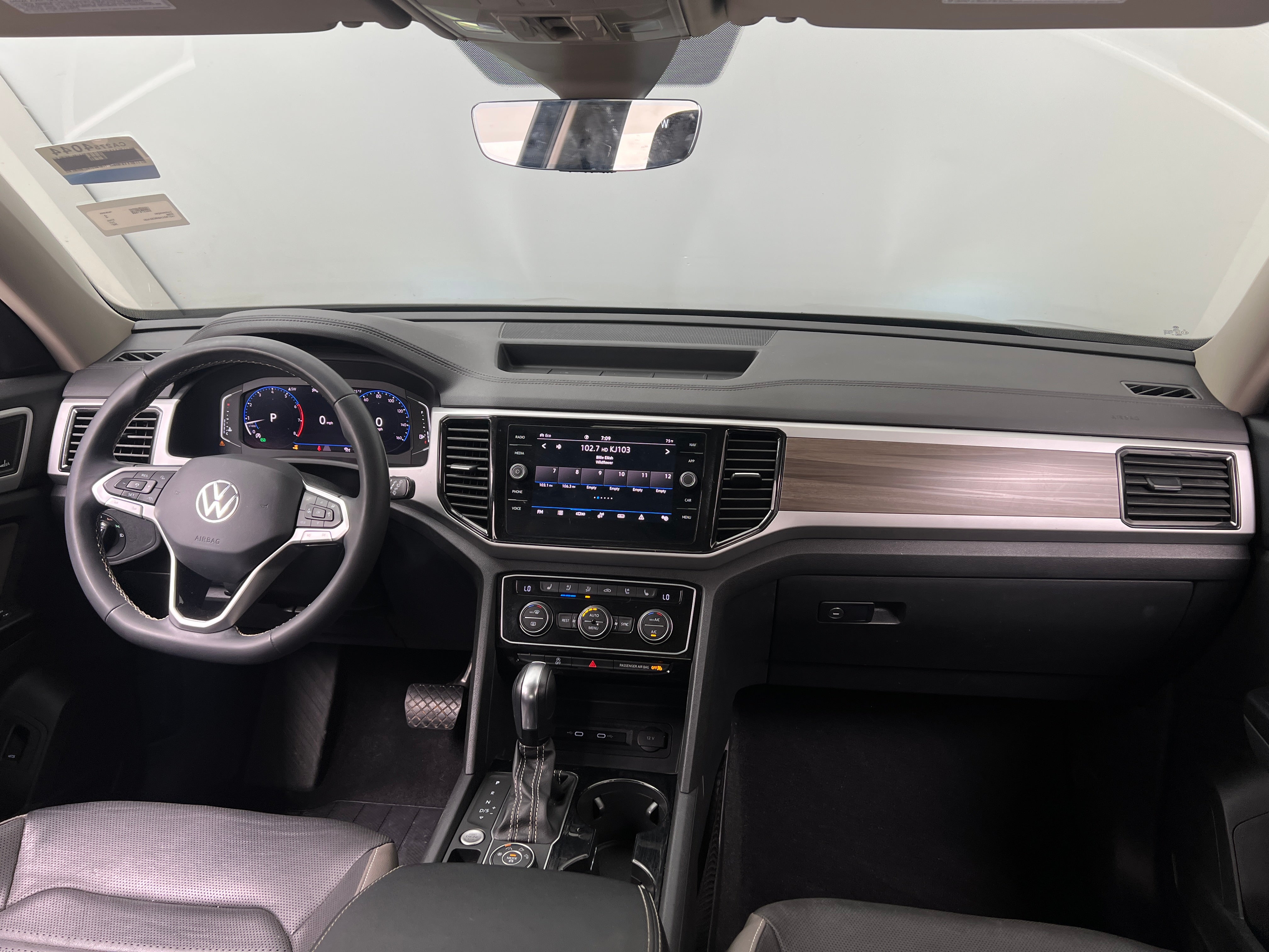 2021 Volkswagen Atlas SEL 2