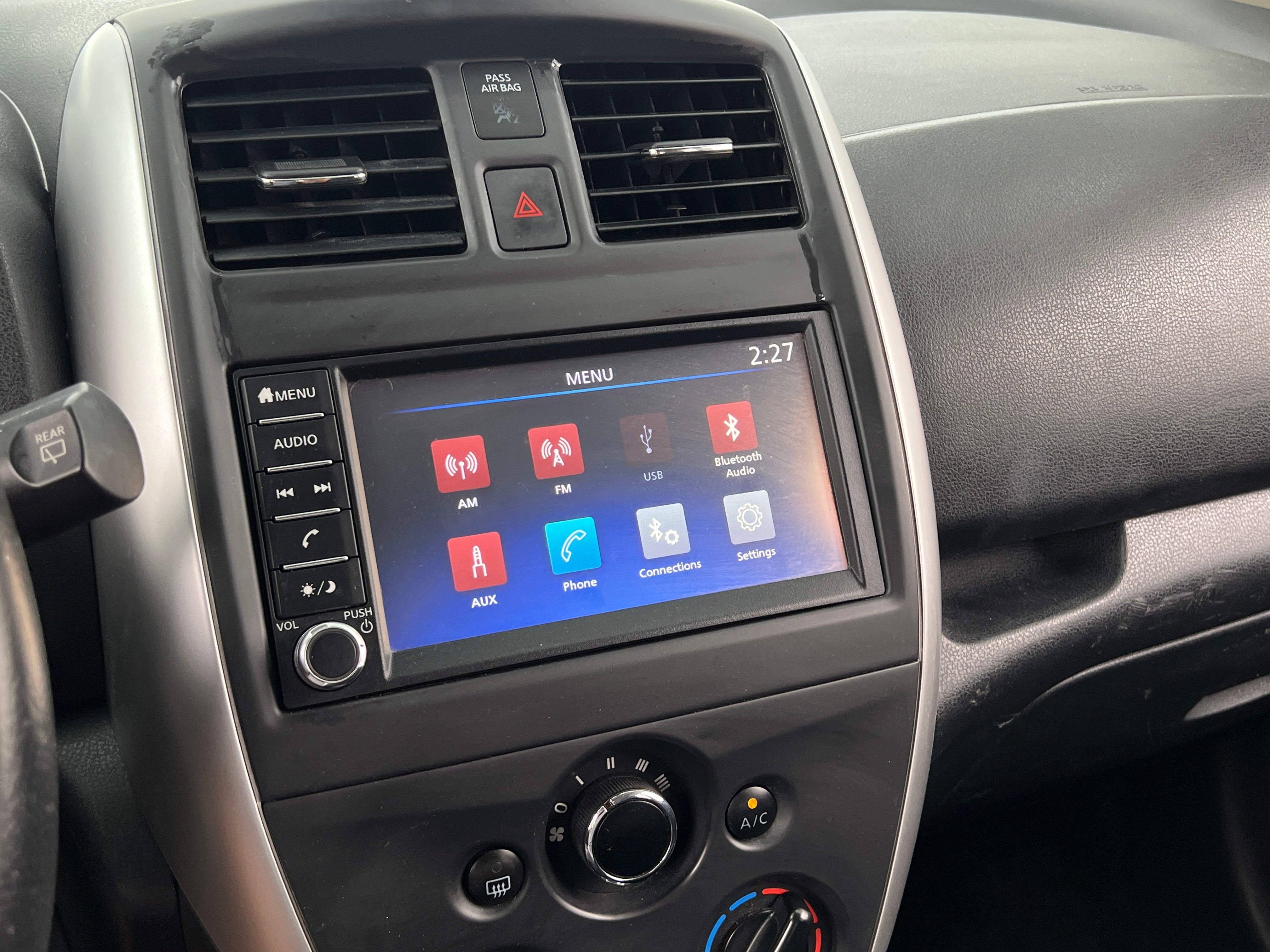2019 Nissan Versa Note SV 4