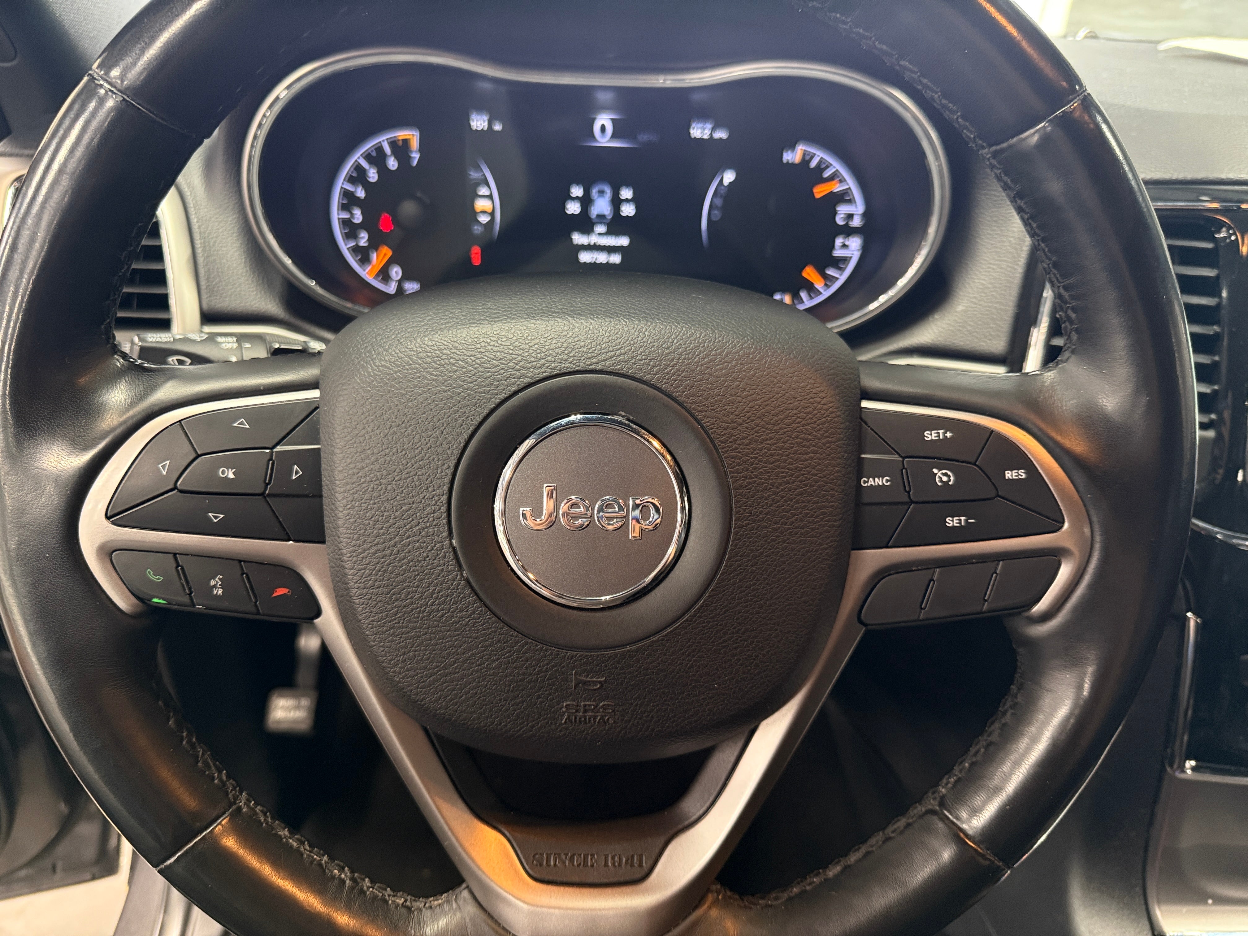 2019 Jeep Grand Cherokee Altitude 4