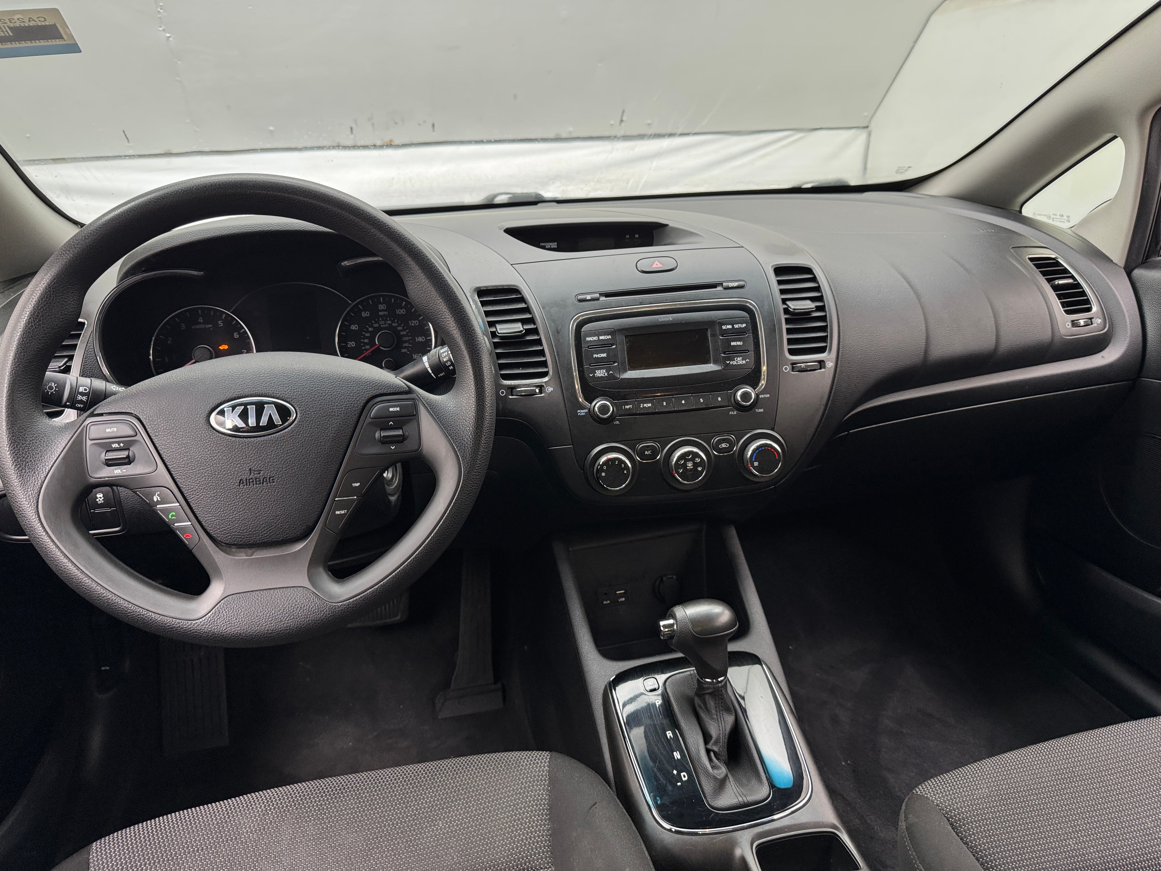Thumbnail: 2017 Kia Forte - 3