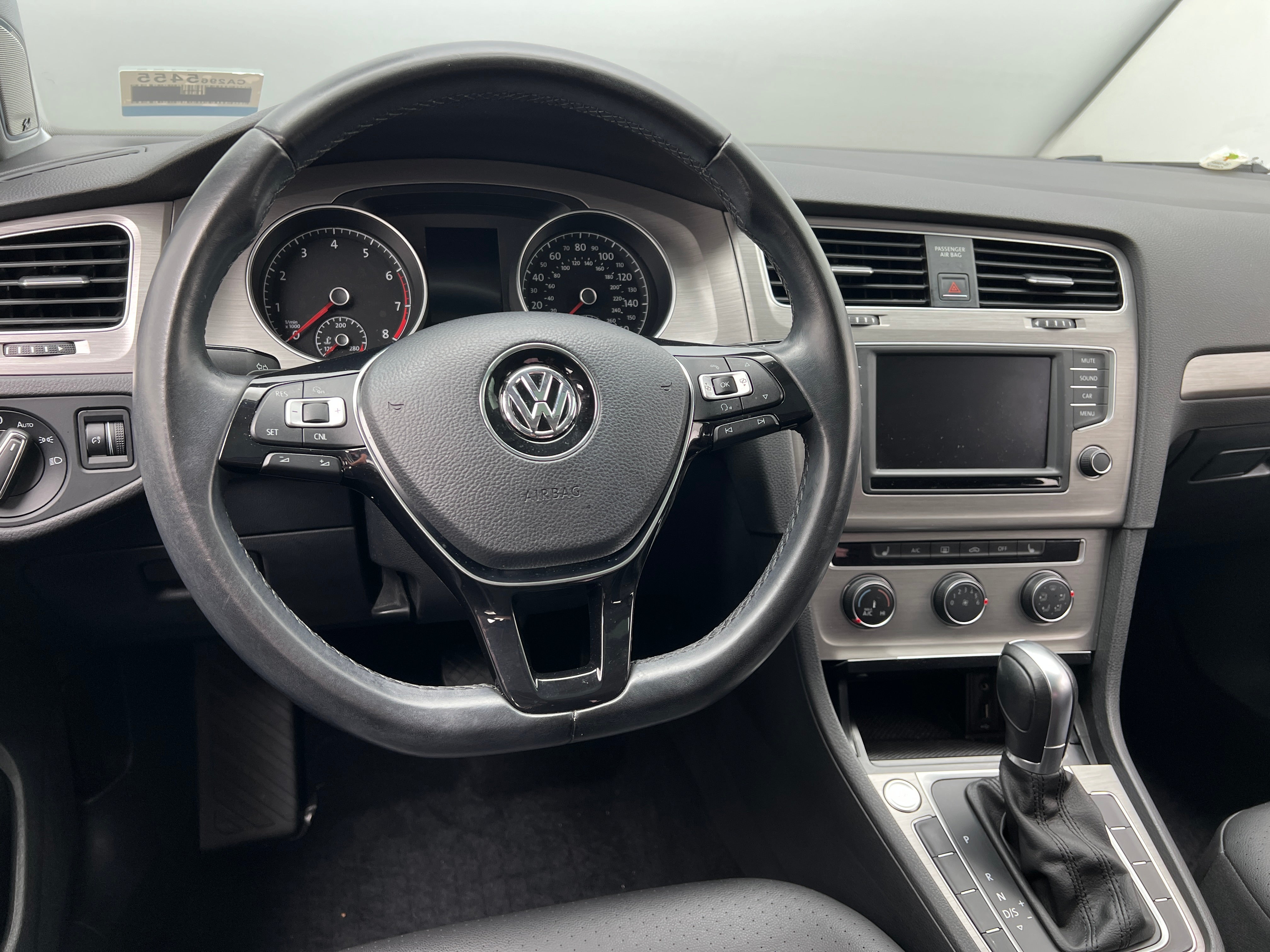 2017 Volkswagen Golf SE 5