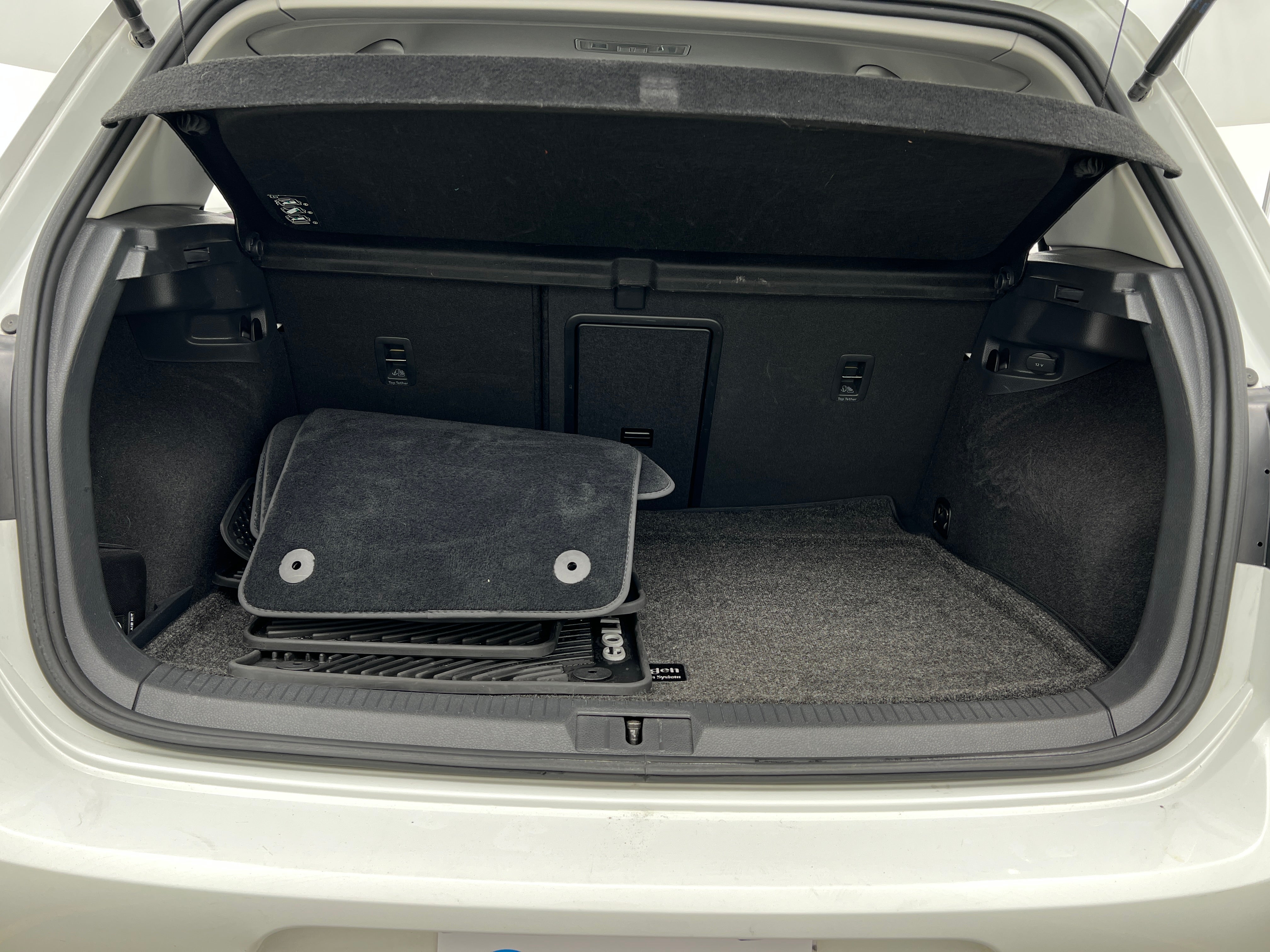 2017 Volkswagen Golf SE 7