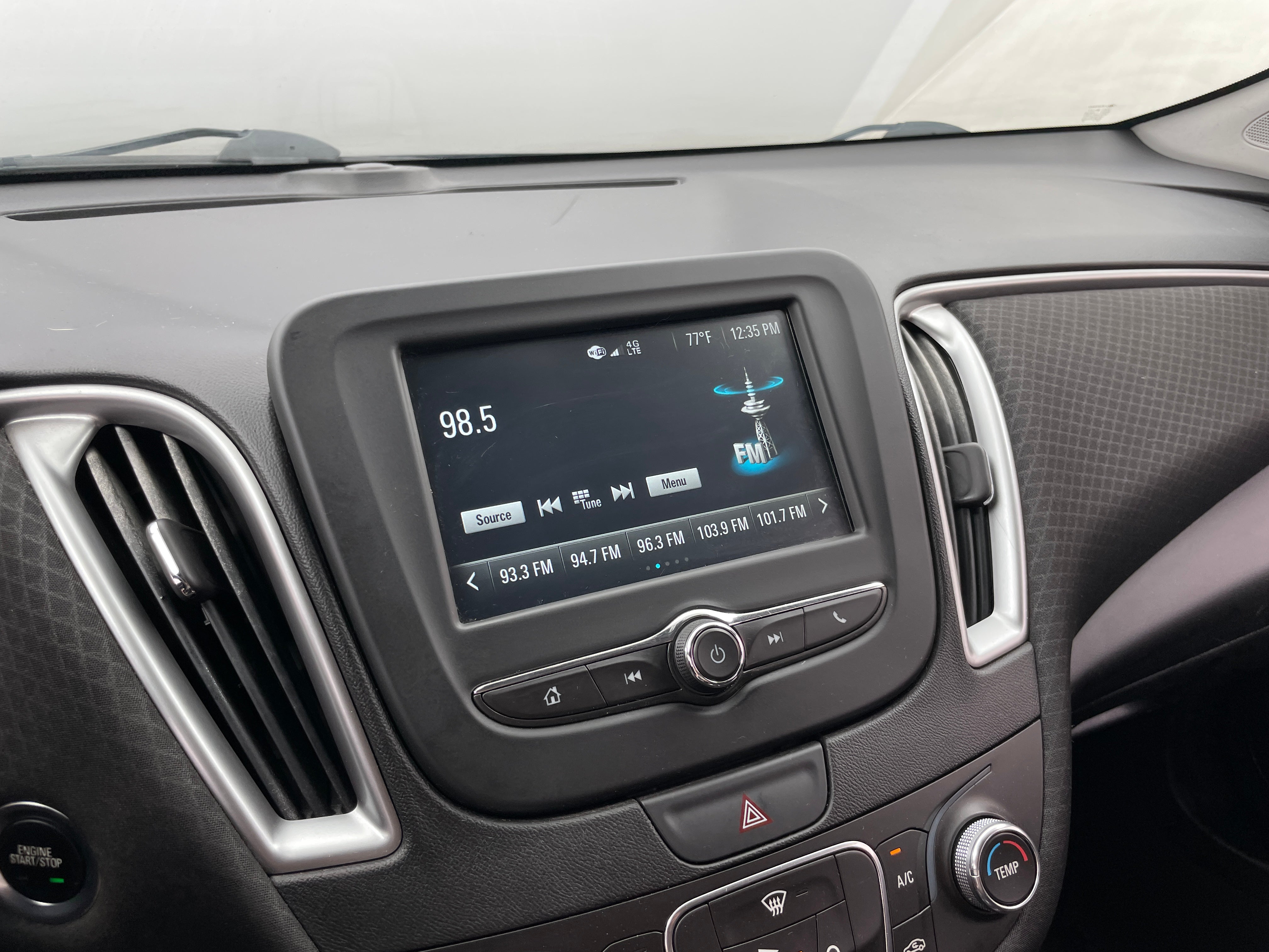 2018 Chevrolet Malibu LS 4