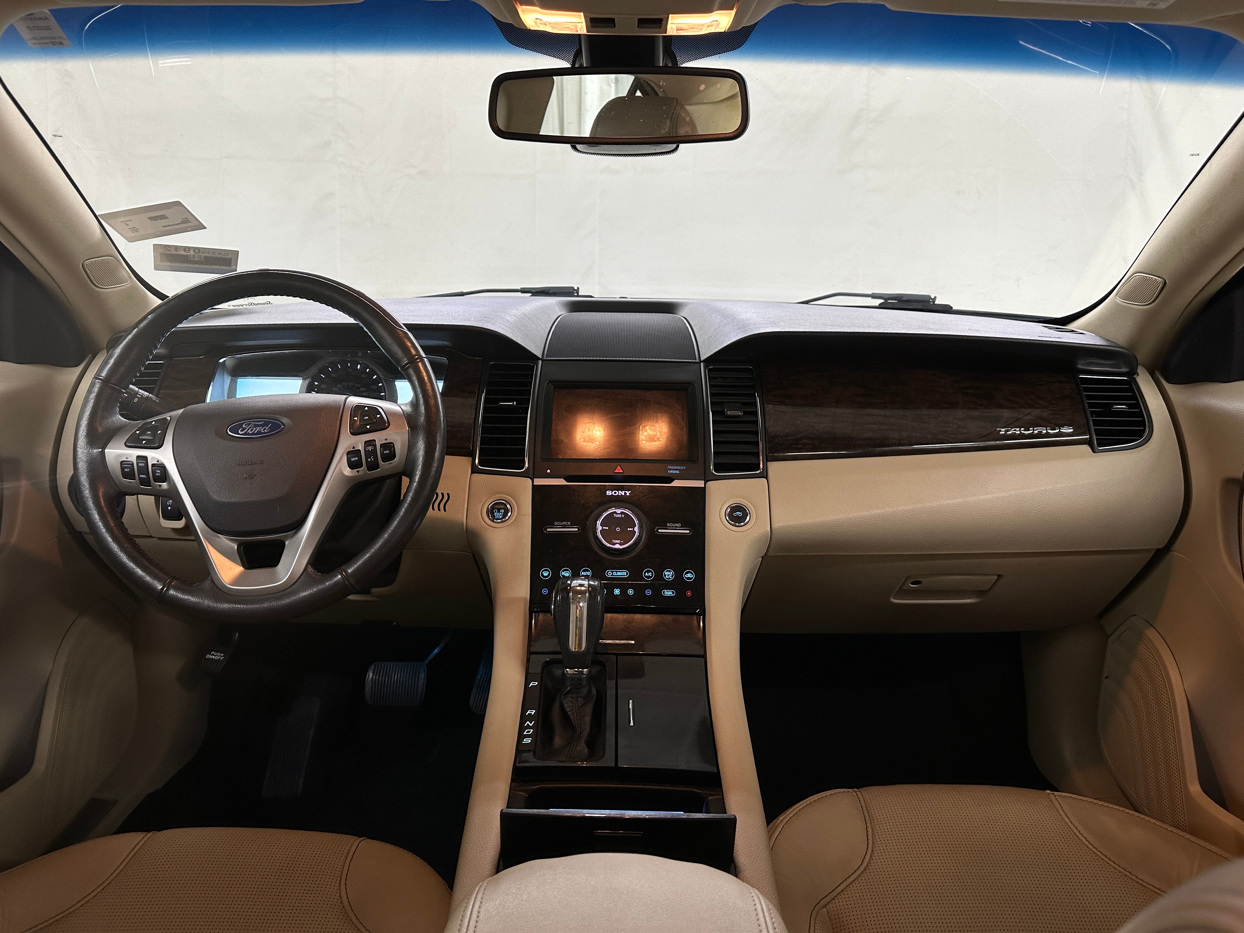 2018 Ford Taurus Limited Edition 2