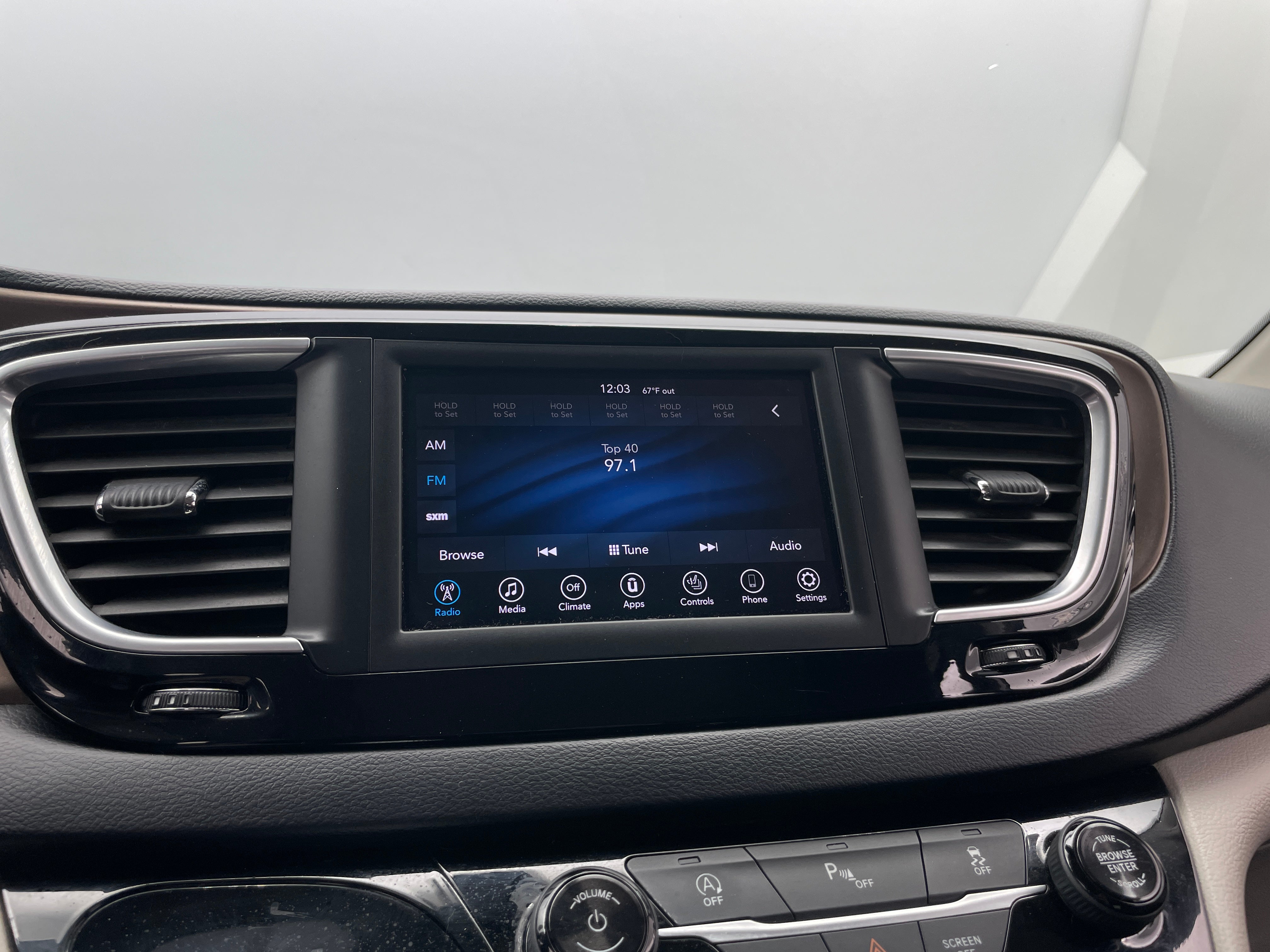 2018 Chrysler Pacifica Touring L 3
