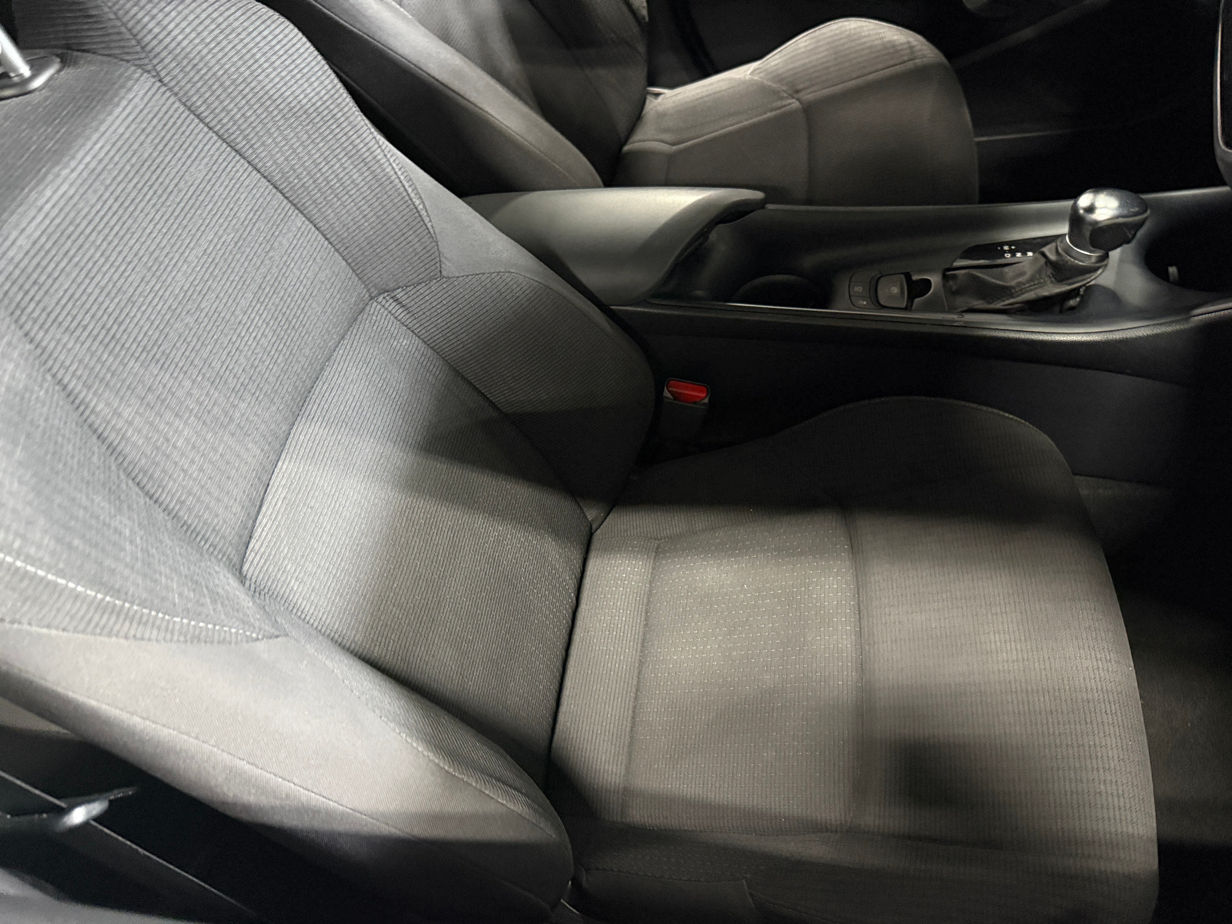 2019 Toyota C-HR LE 2