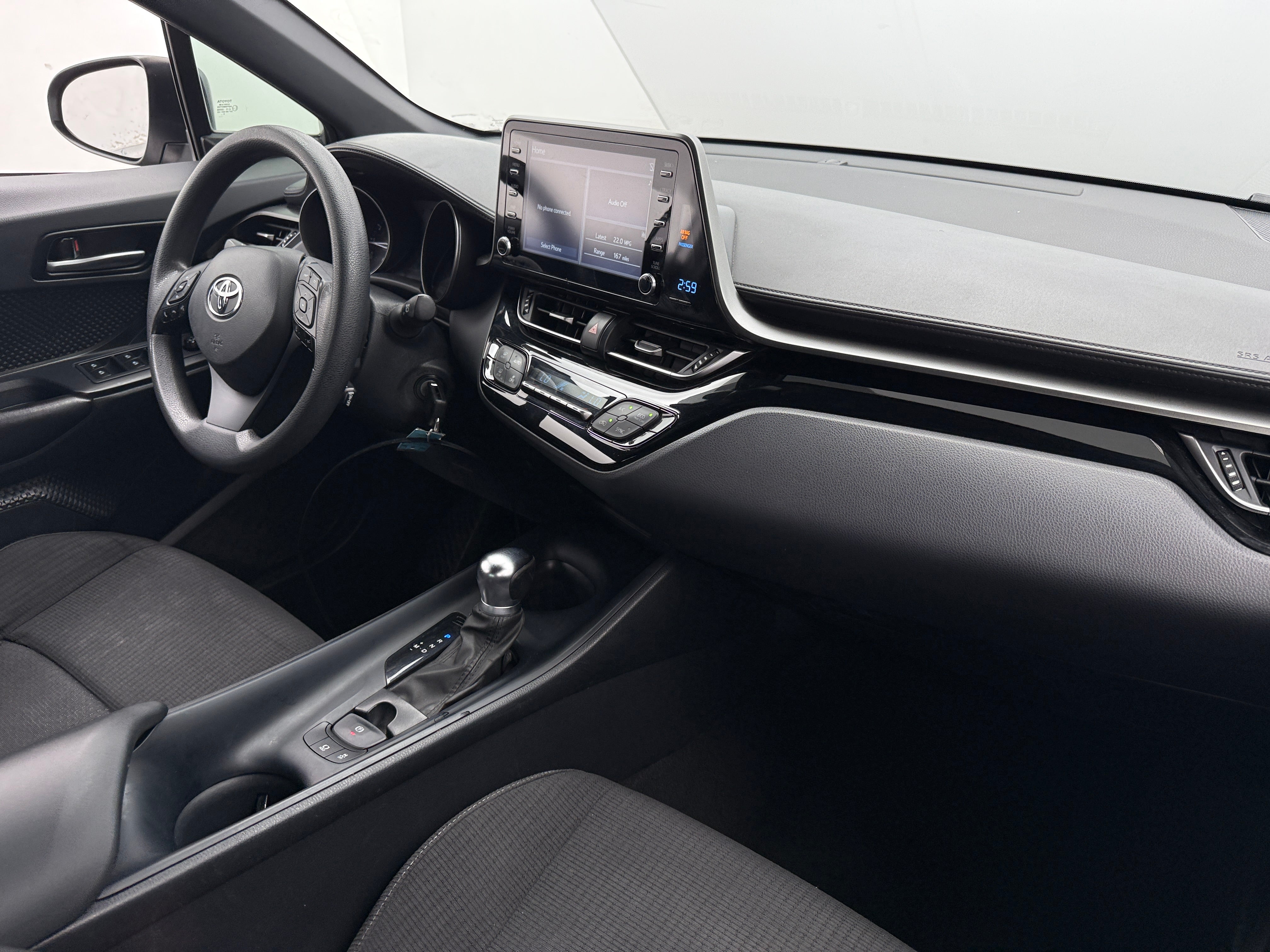 2019 Toyota C-HR LE 3