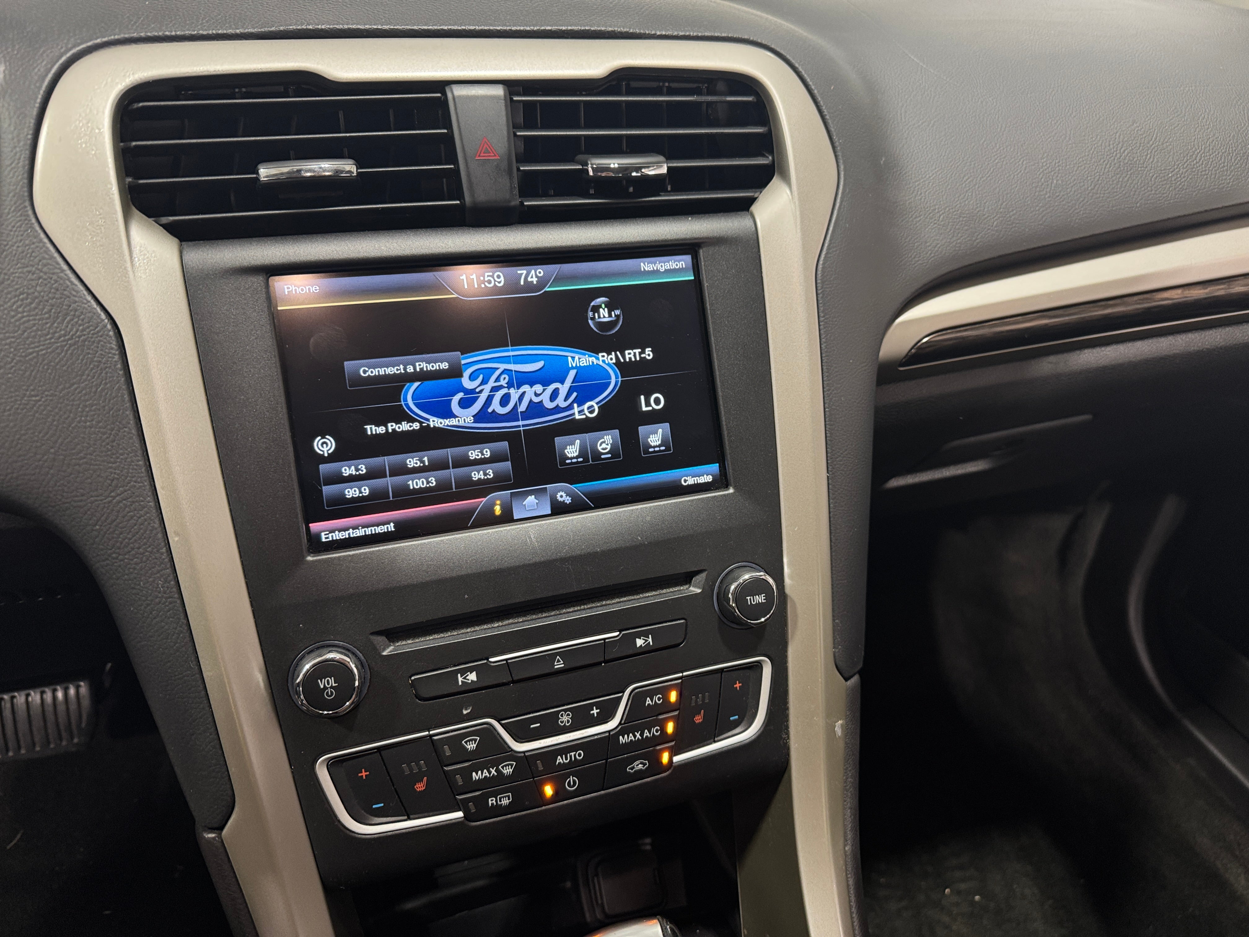 2016 Ford Fusion SE 3