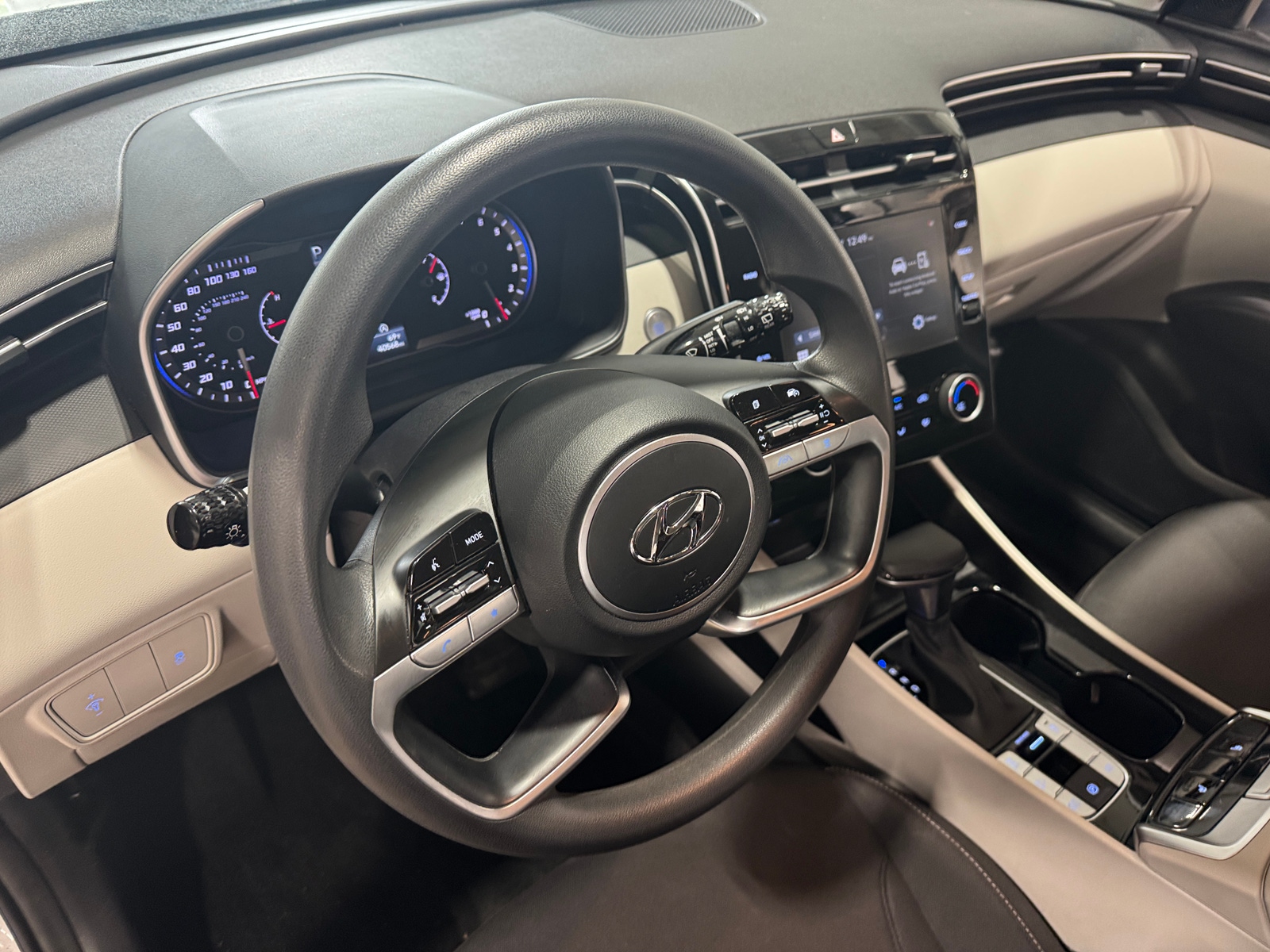 Thumbnail: 2022 Hyundai Tucson - 3