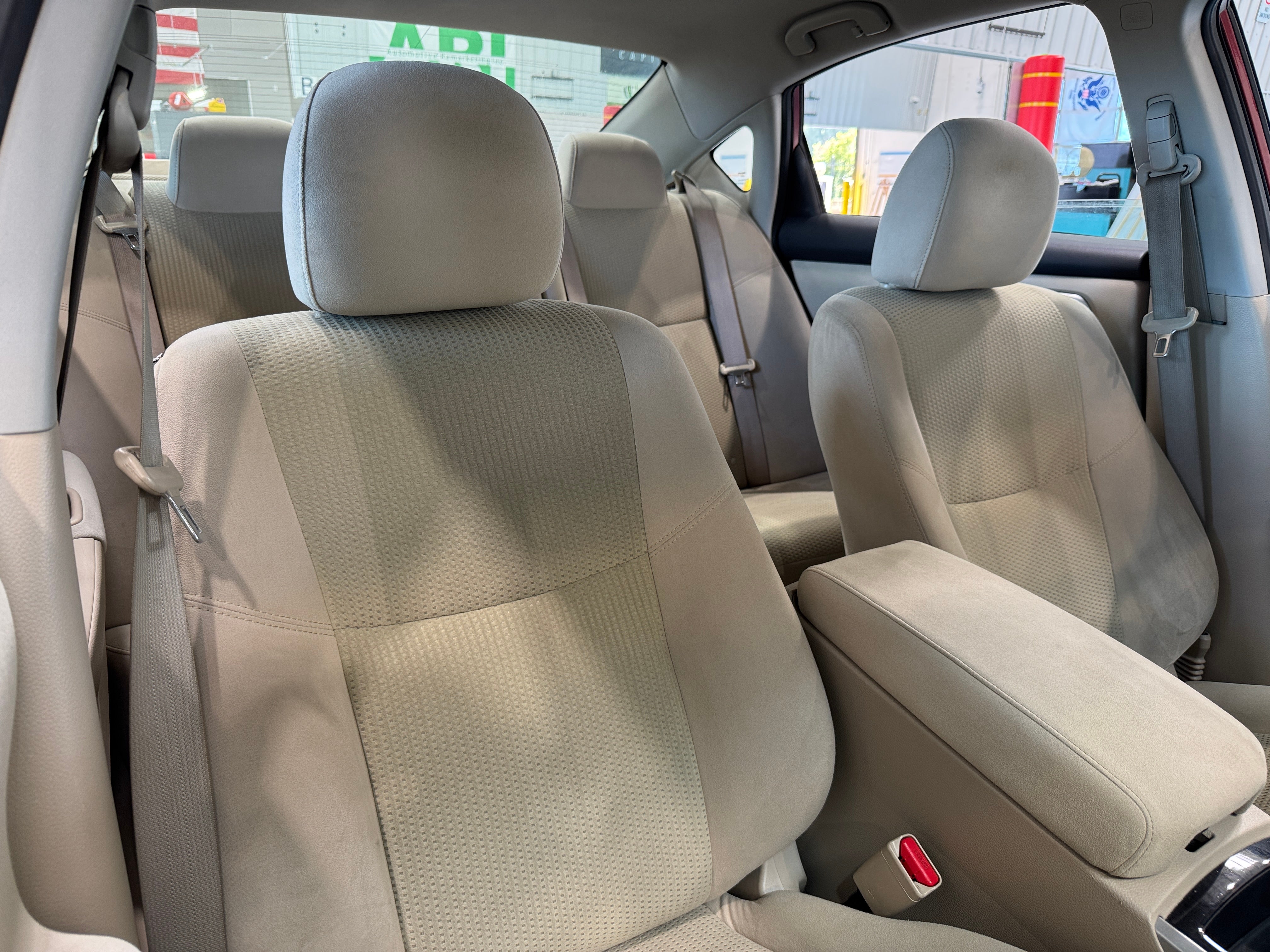 2014 Nissan Altima SV 2