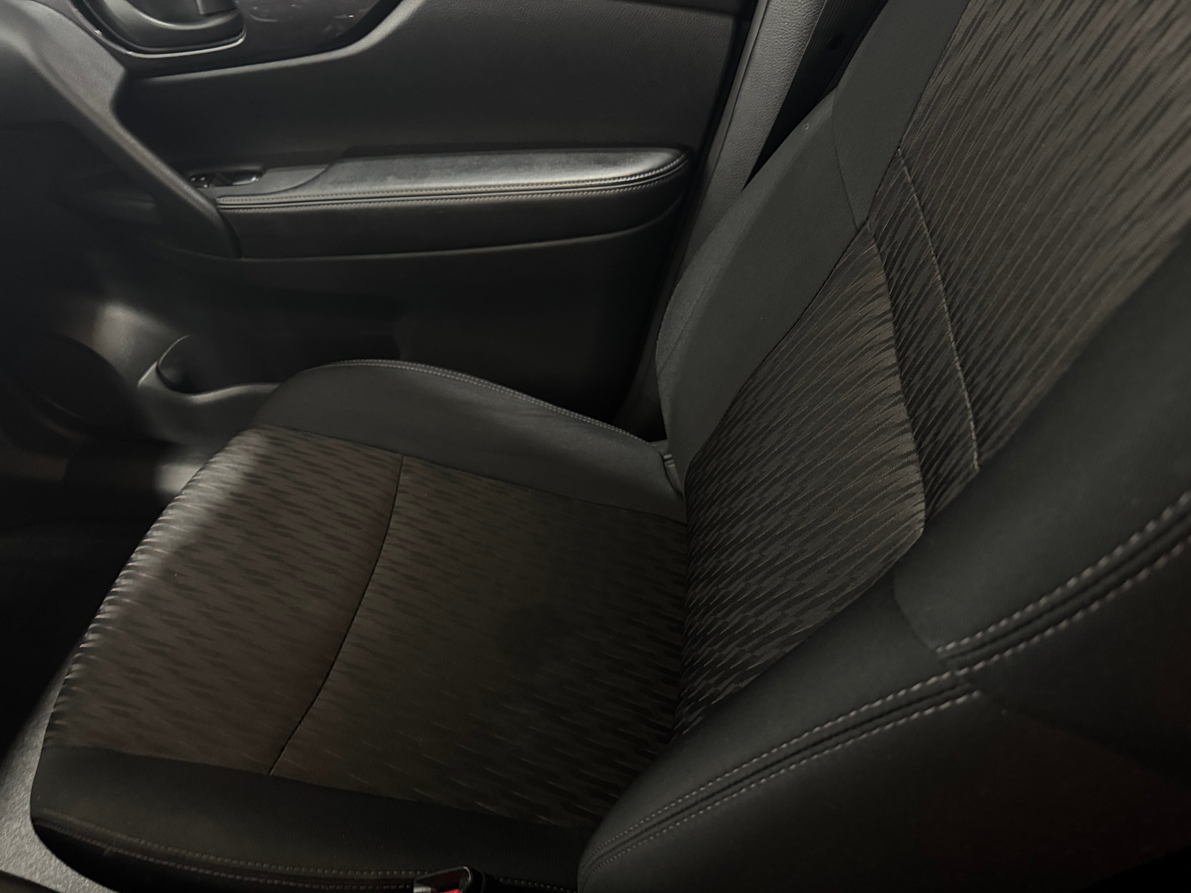 2019 Nissan Rogue S 2