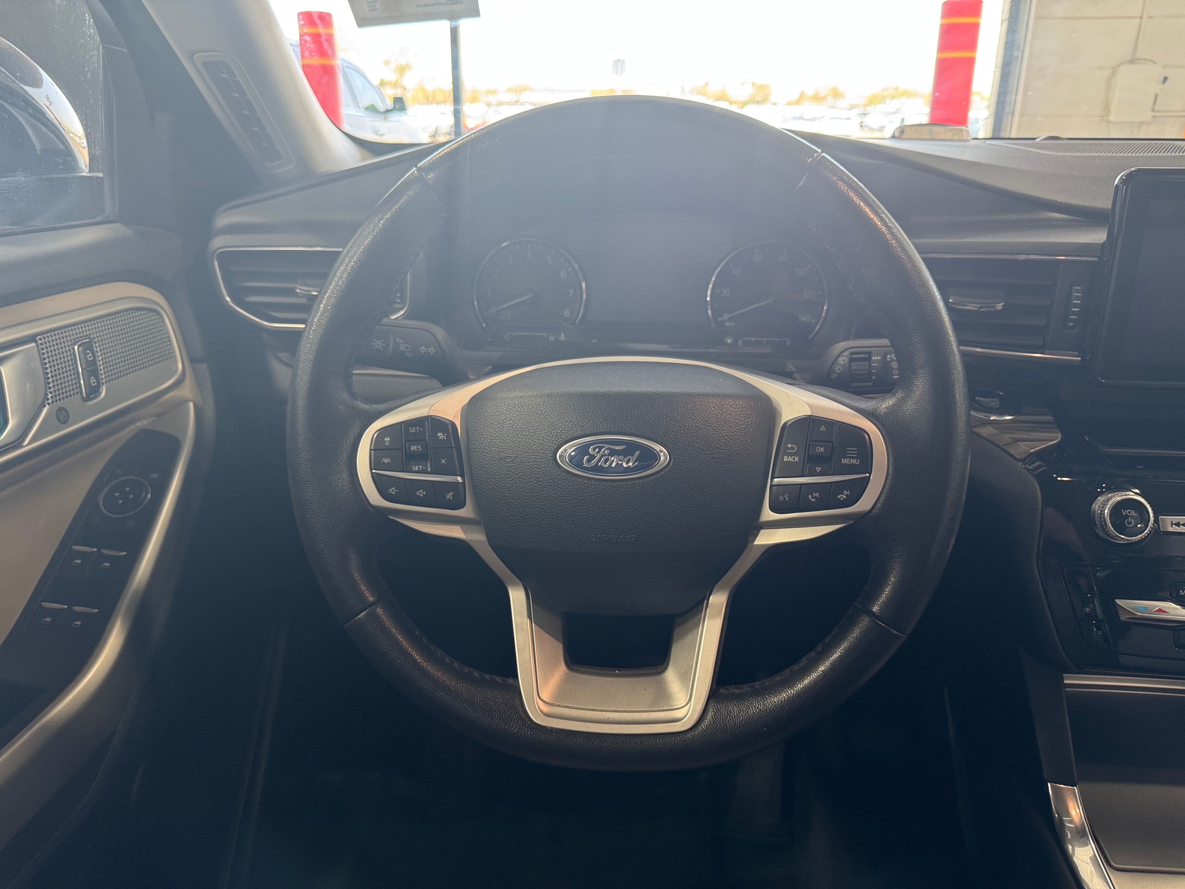 2023 Ford Explorer Limited 4