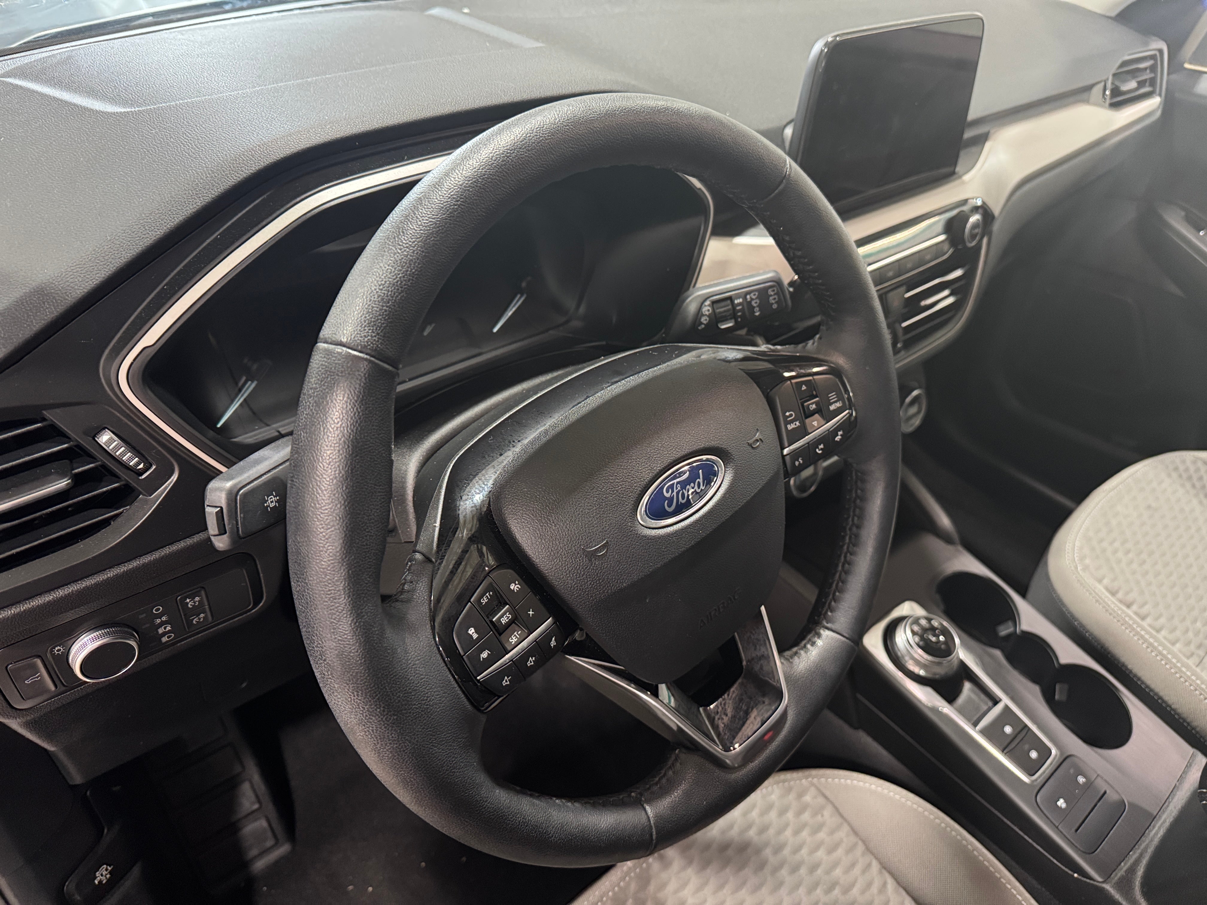 2021 Ford Escape SE 3