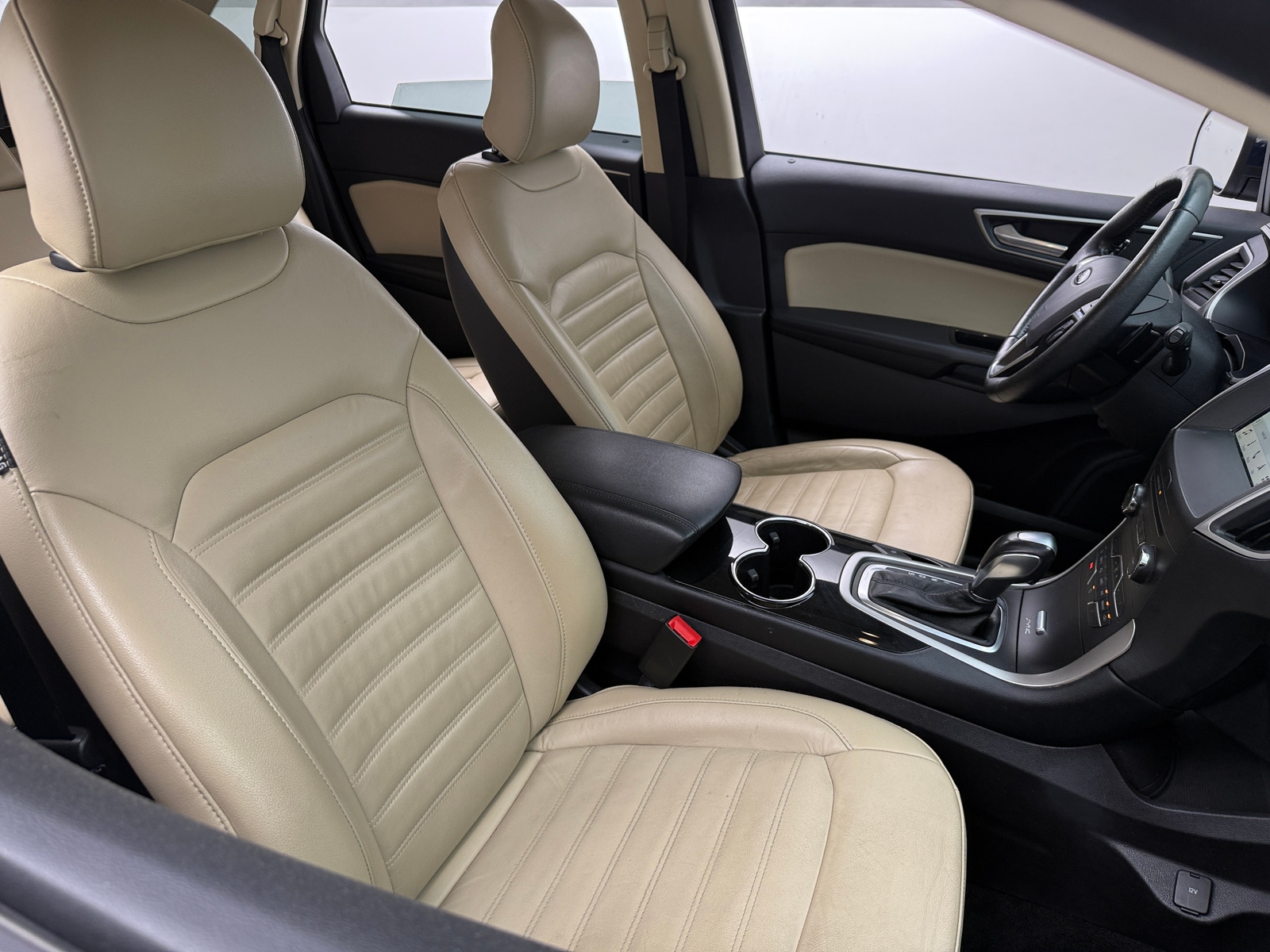 Thumbnail: 2017 Ford Edge - 2
