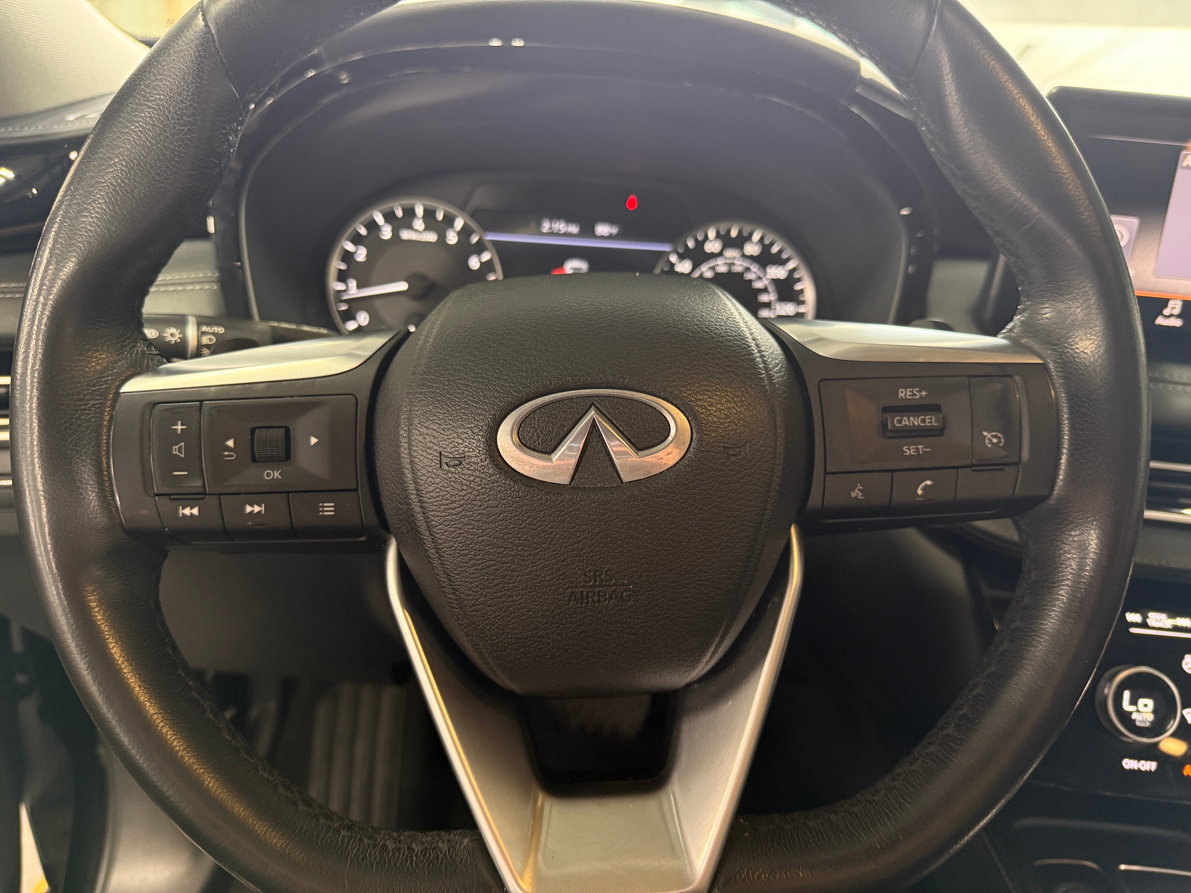 2023 INFINITI QX60 Pure 4