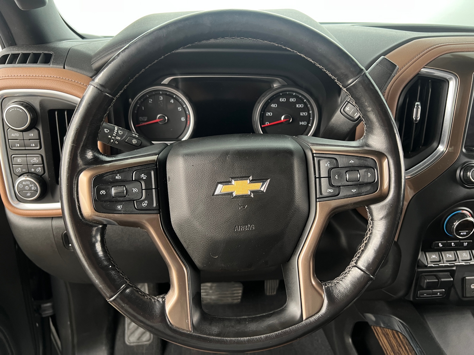 Thumbnail: 2019 Chevrolet Silverado 1500 - 4