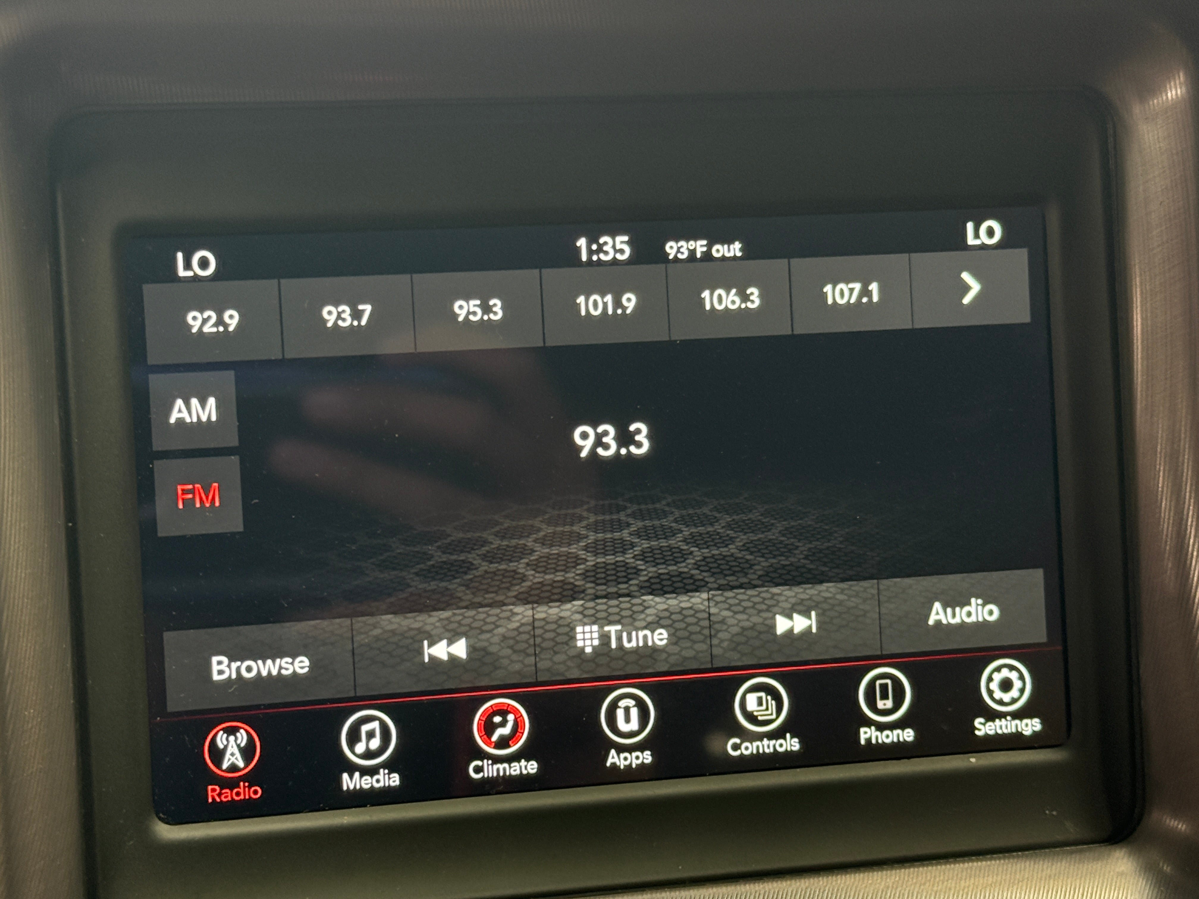 2021 Dodge Challenger SXT 3