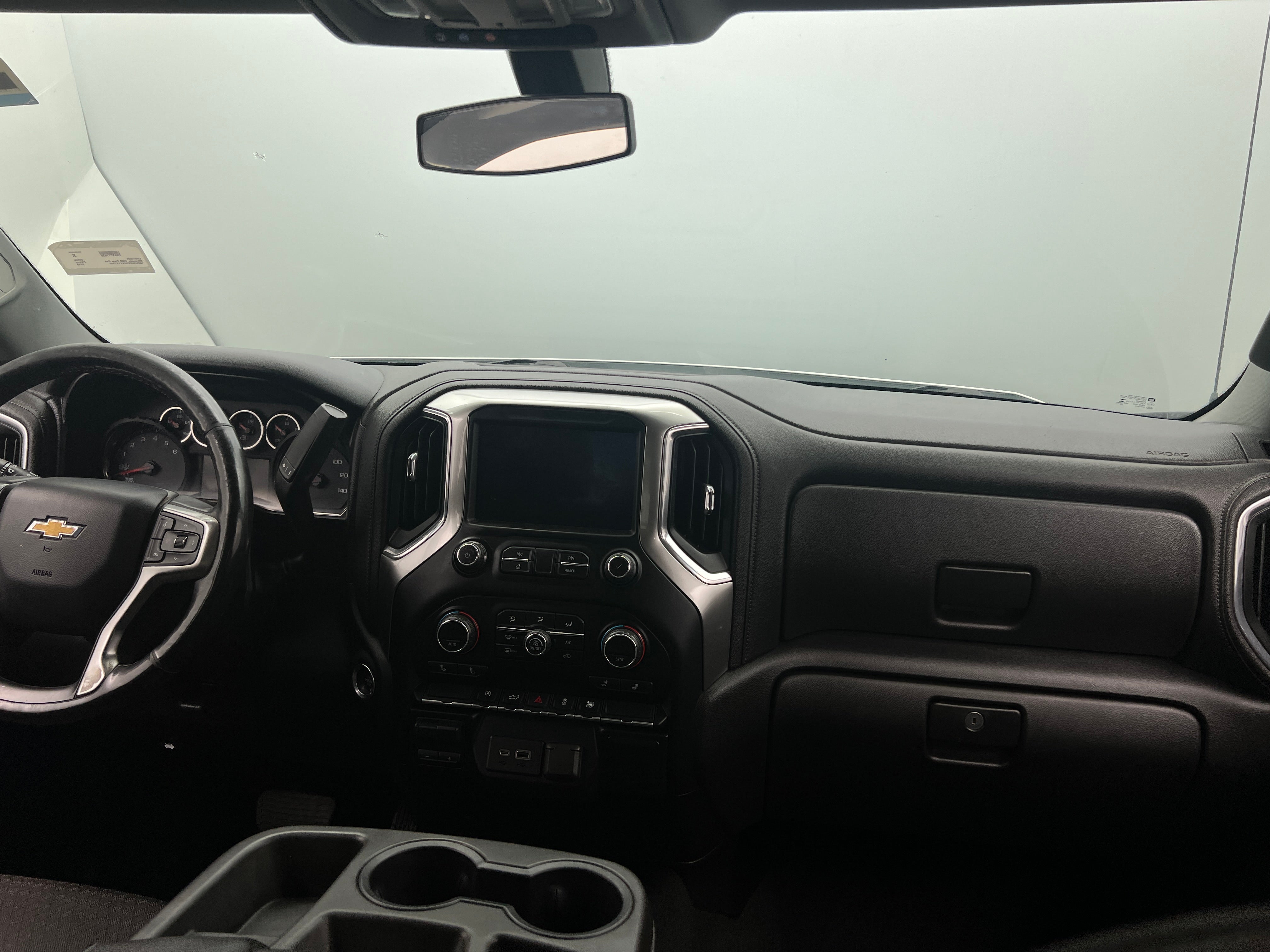 2019 Chevrolet Silverado 1500 LT 3