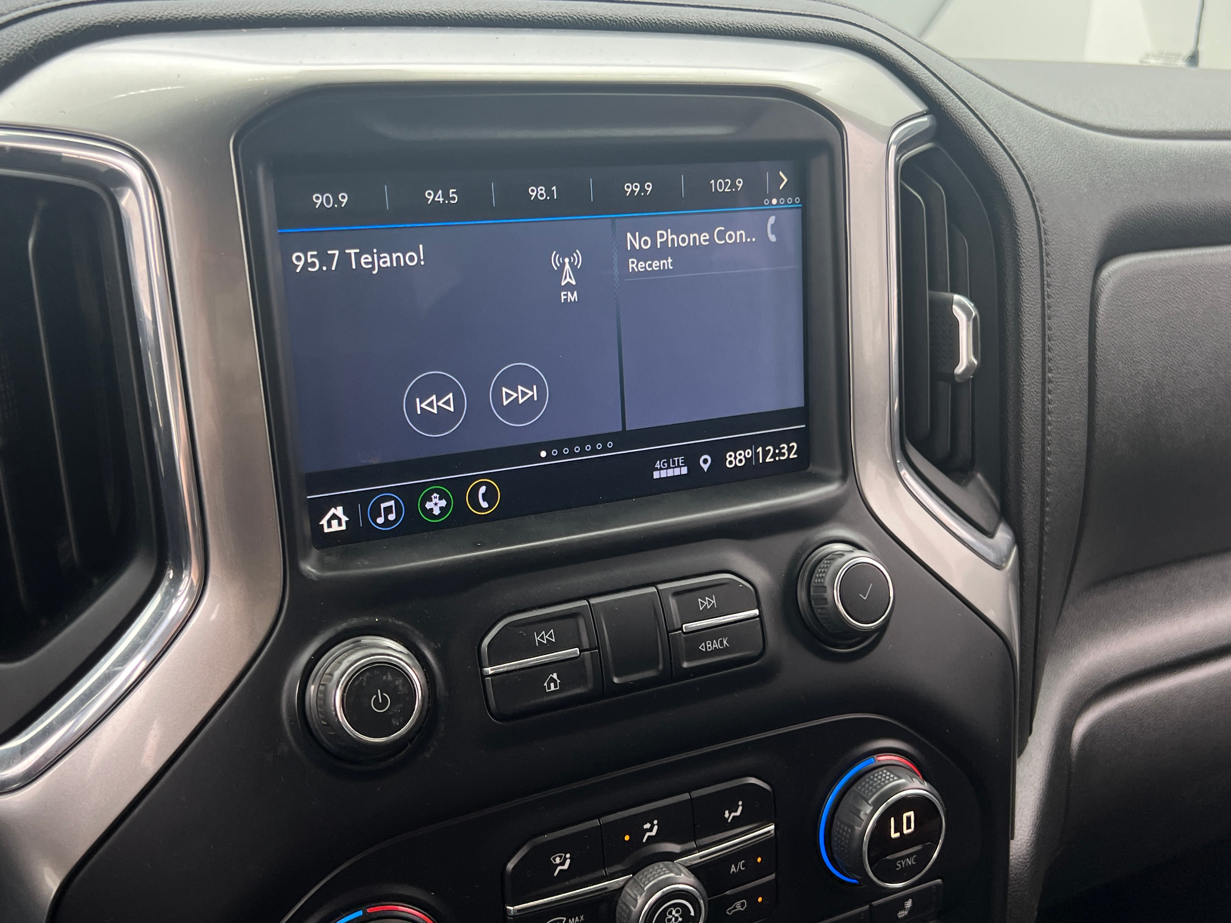 2019 Chevrolet Silverado 1500 LT 4