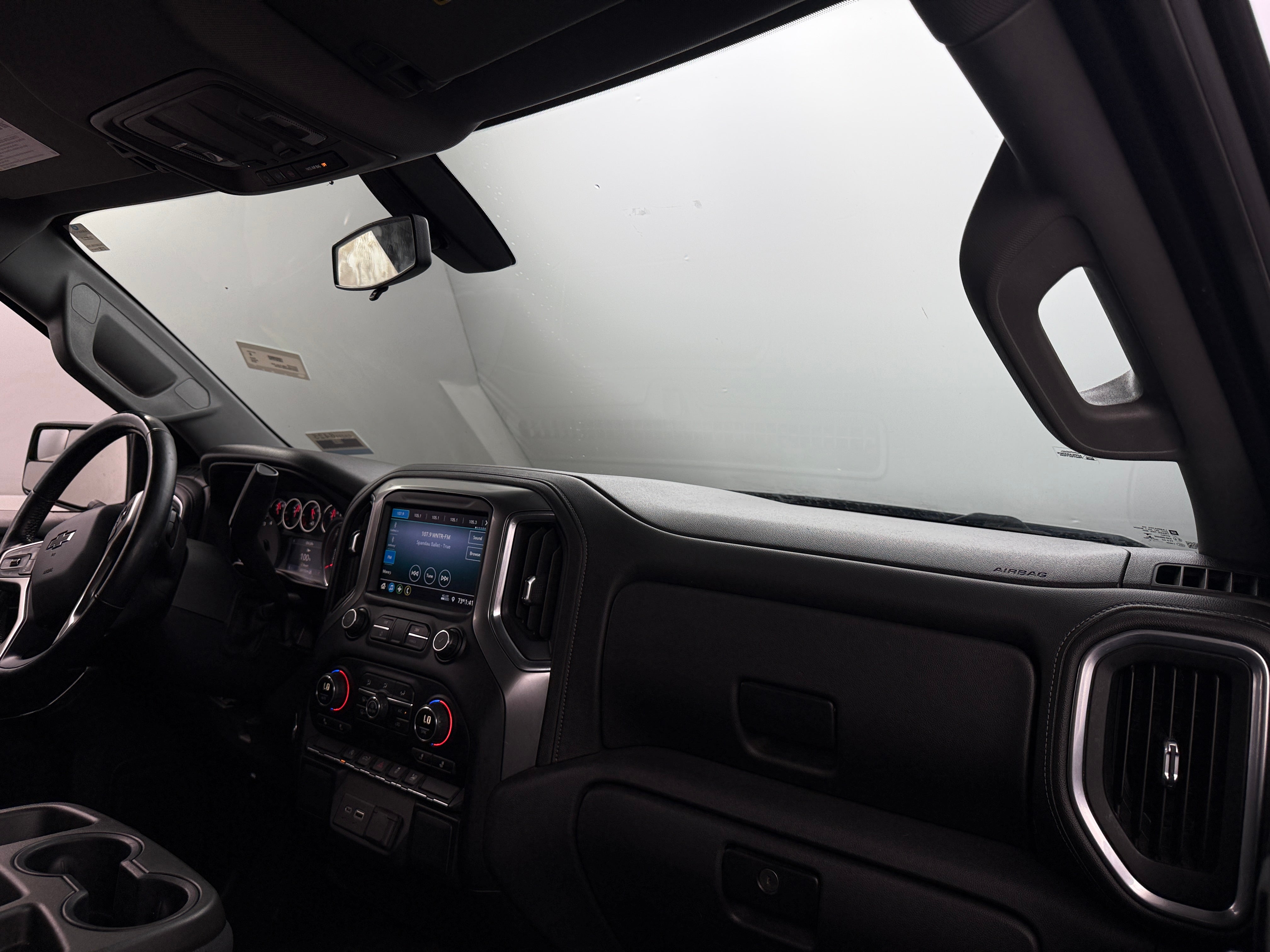 2019 Chevrolet Silverado 1500 RST 3