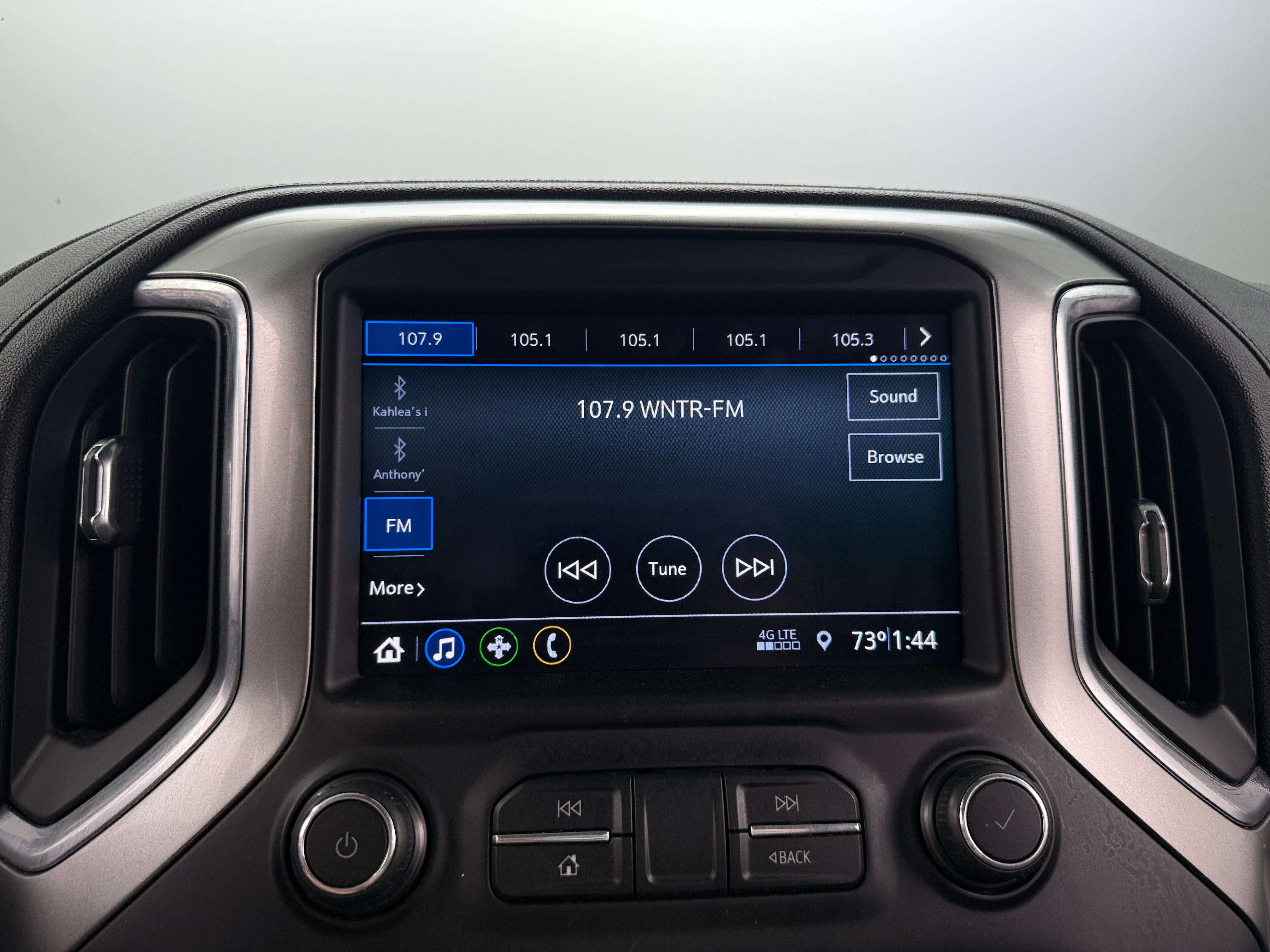 2019 Chevrolet Silverado 1500 RST 4