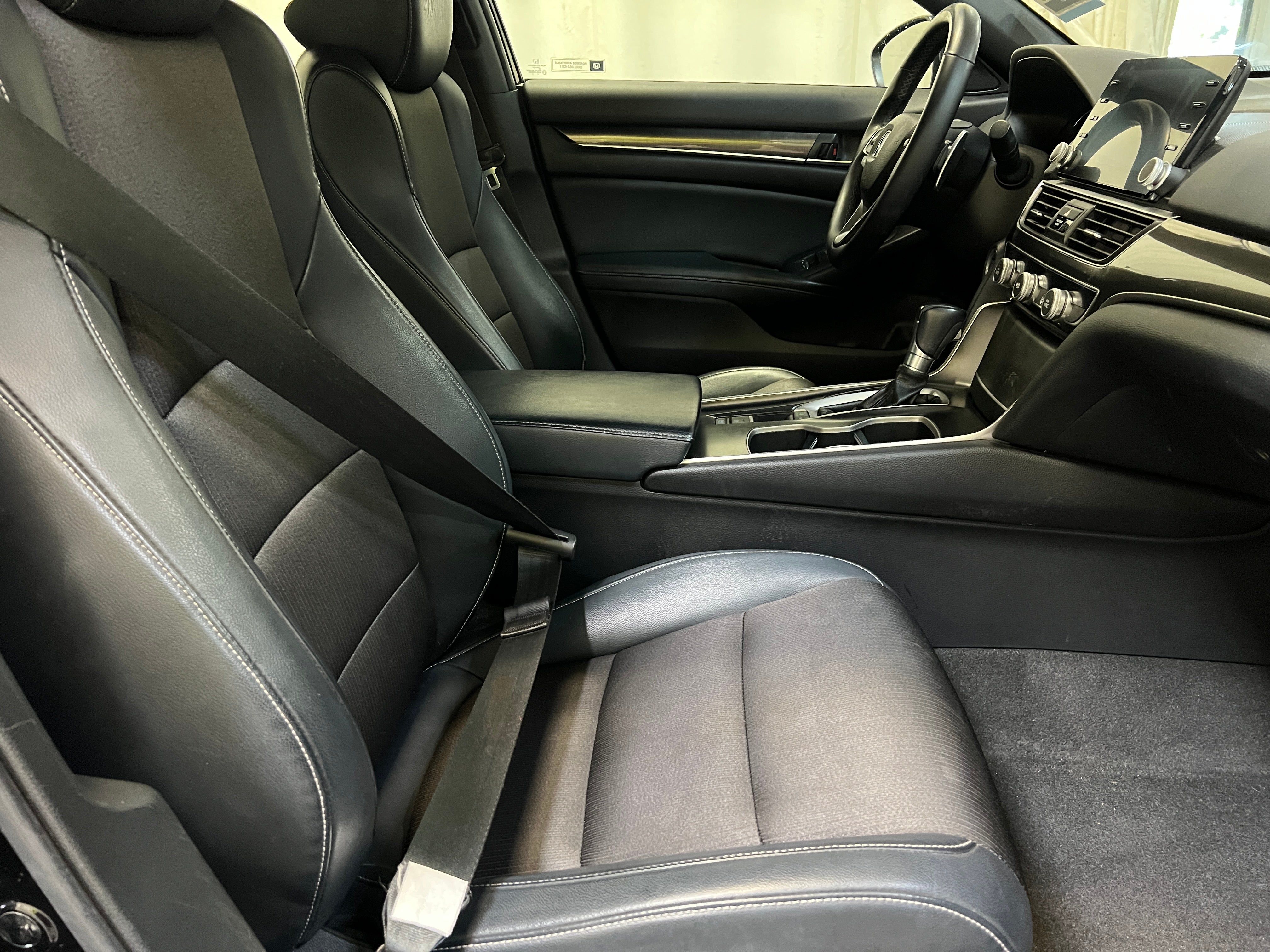 2018 Honda Accord Sport 2
