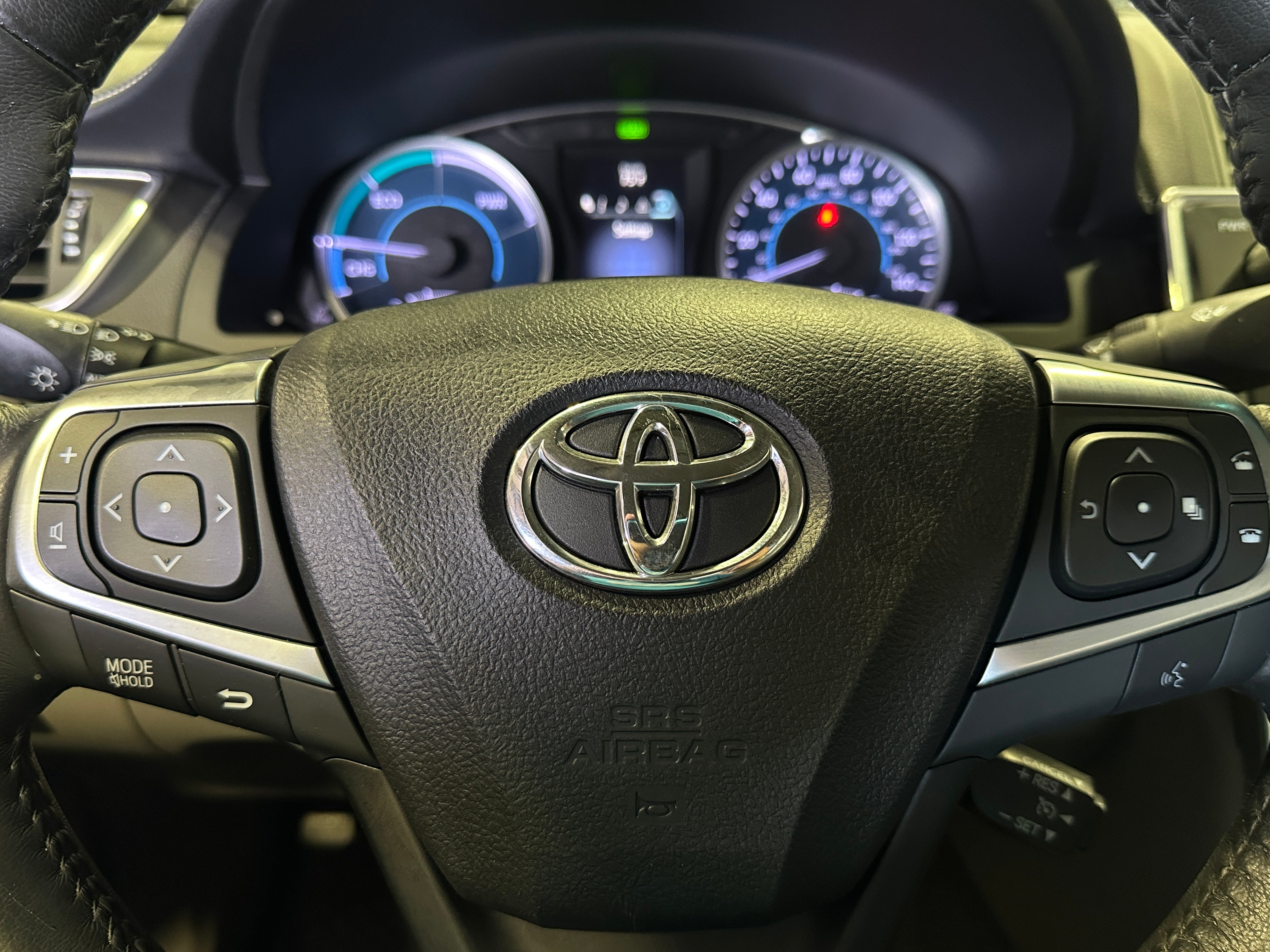 2017 Toyota Camry XLE 4