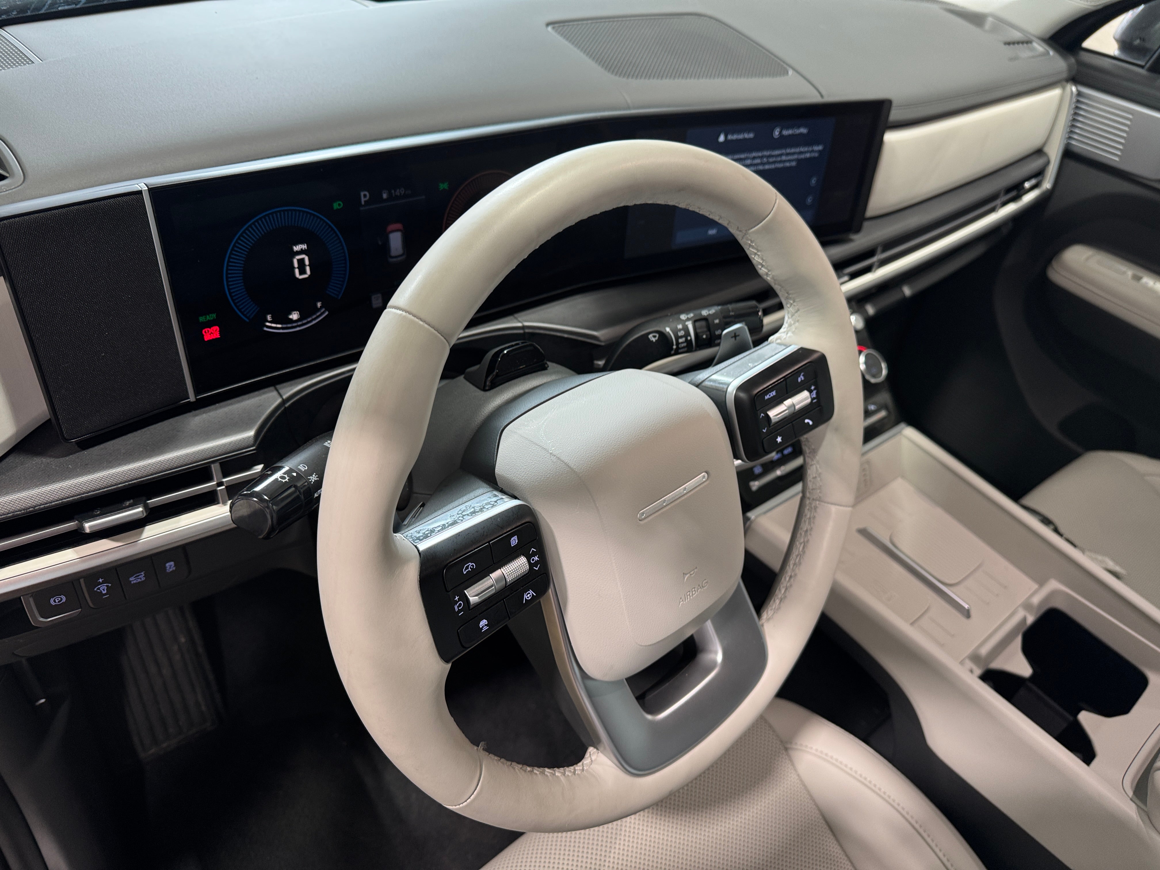 2025 Hyundai Santa Fe SEL 2
