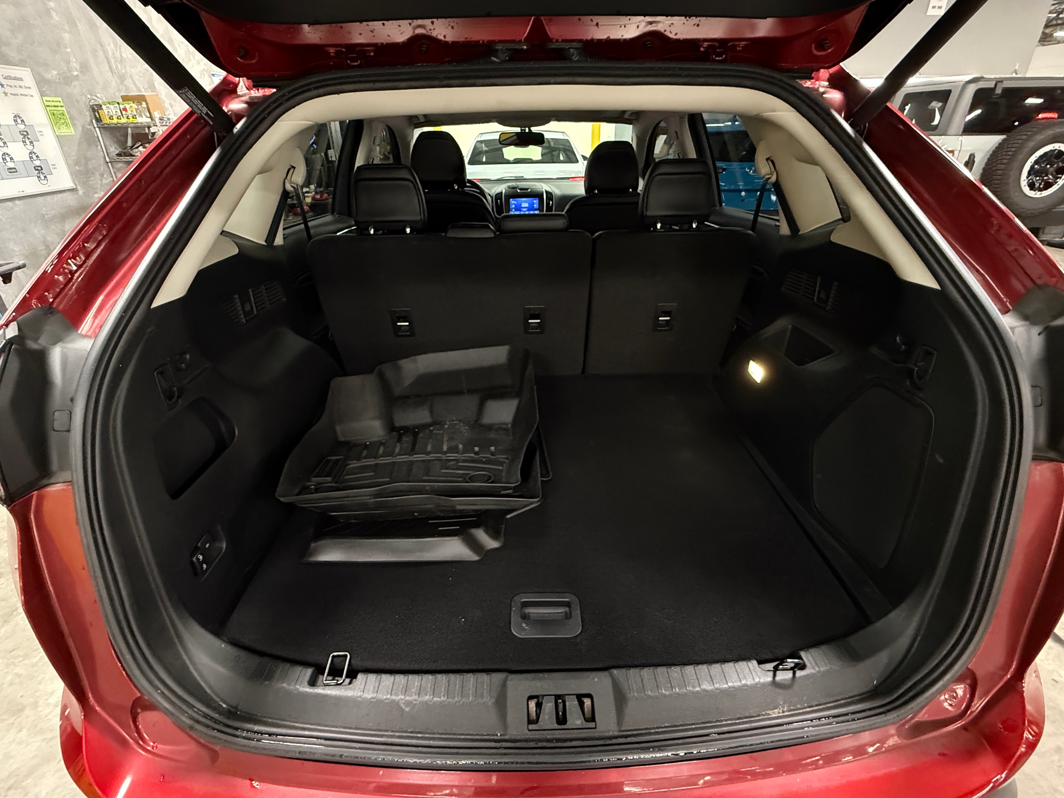 2016 Ford Edge Titanium 6
