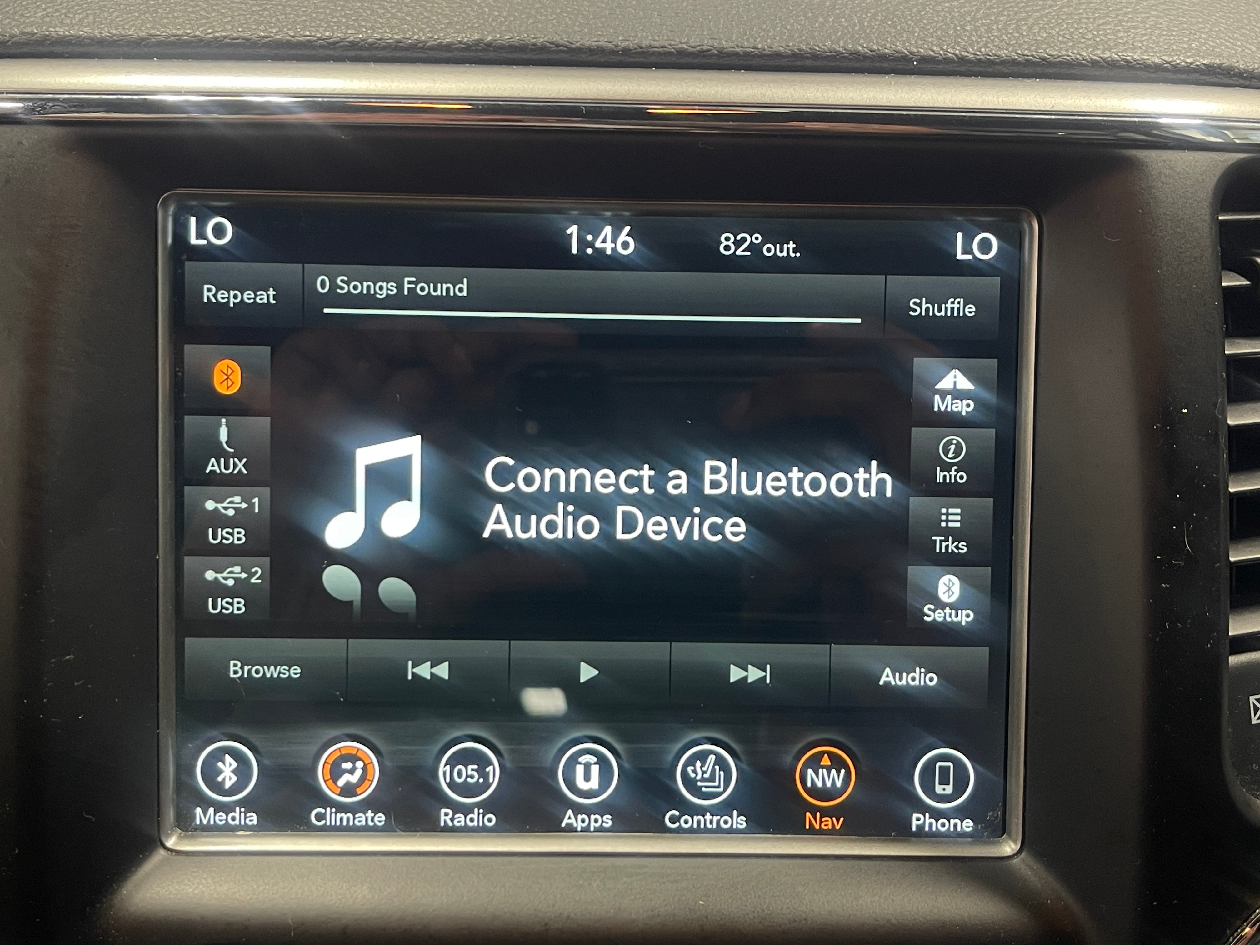 2018 Jeep Grand Cherokee Altitude 4