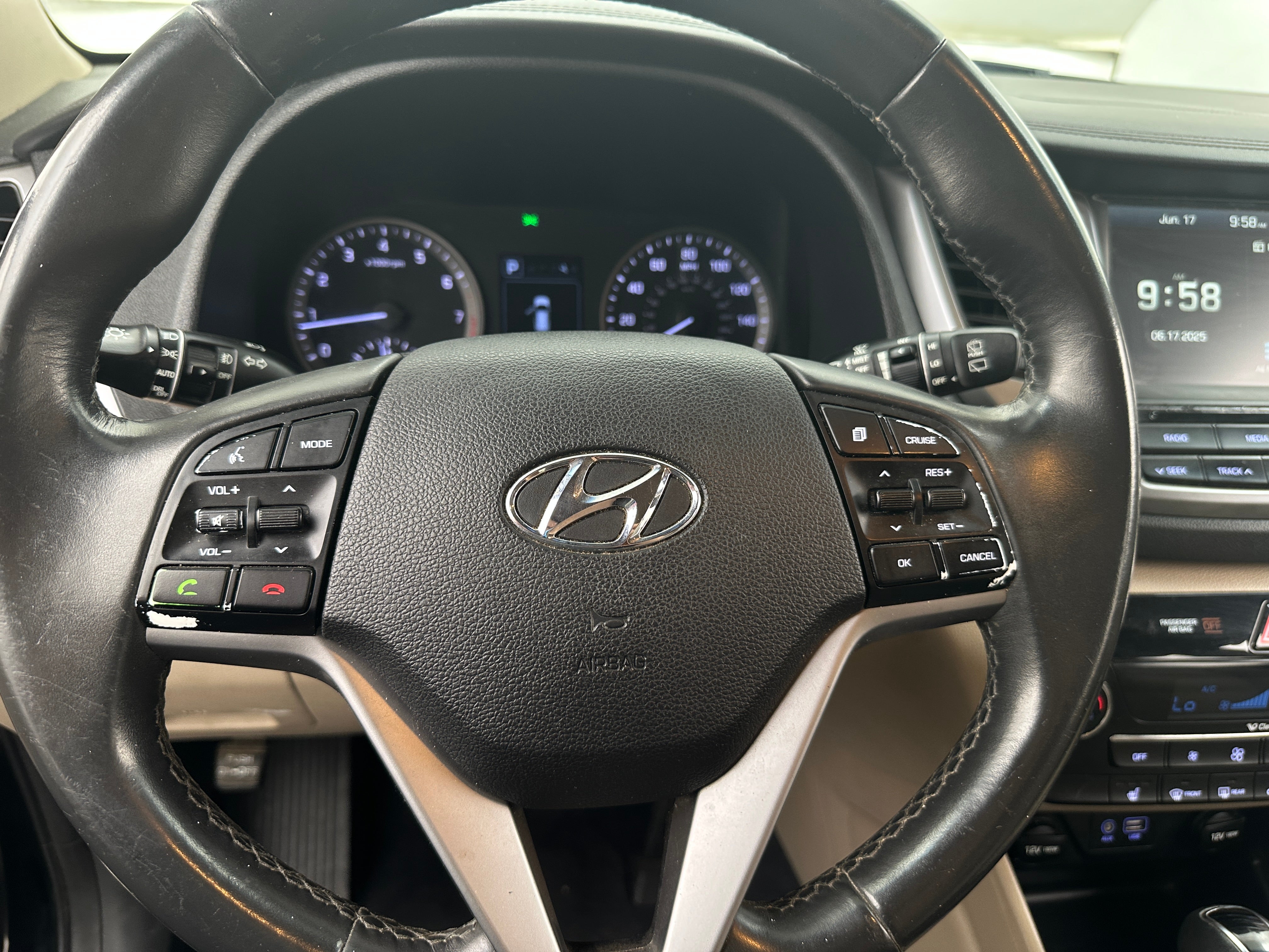 Thumbnail: 2018 Hyundai Tucson - 4