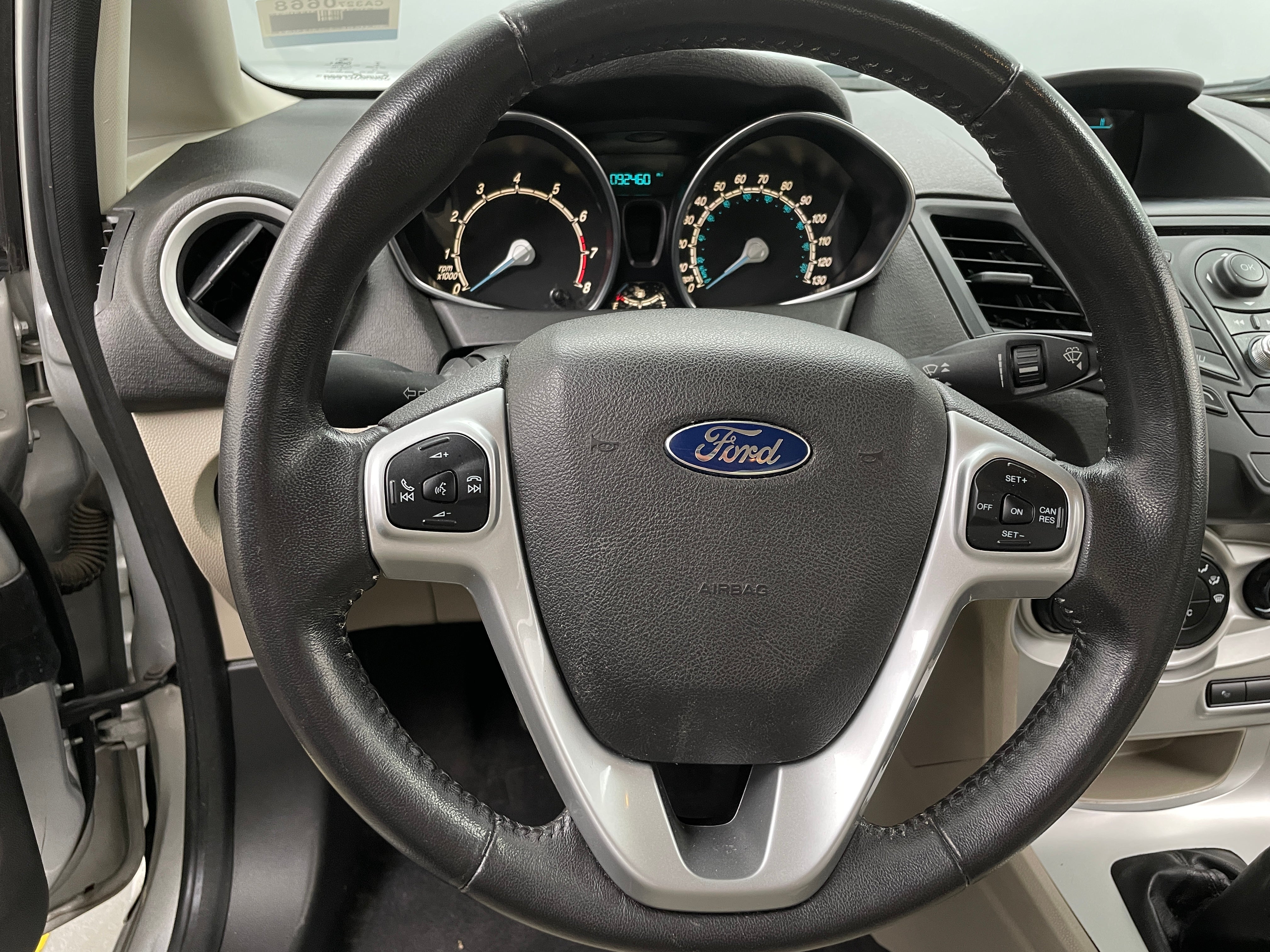 2014 Ford Fiesta SE 5