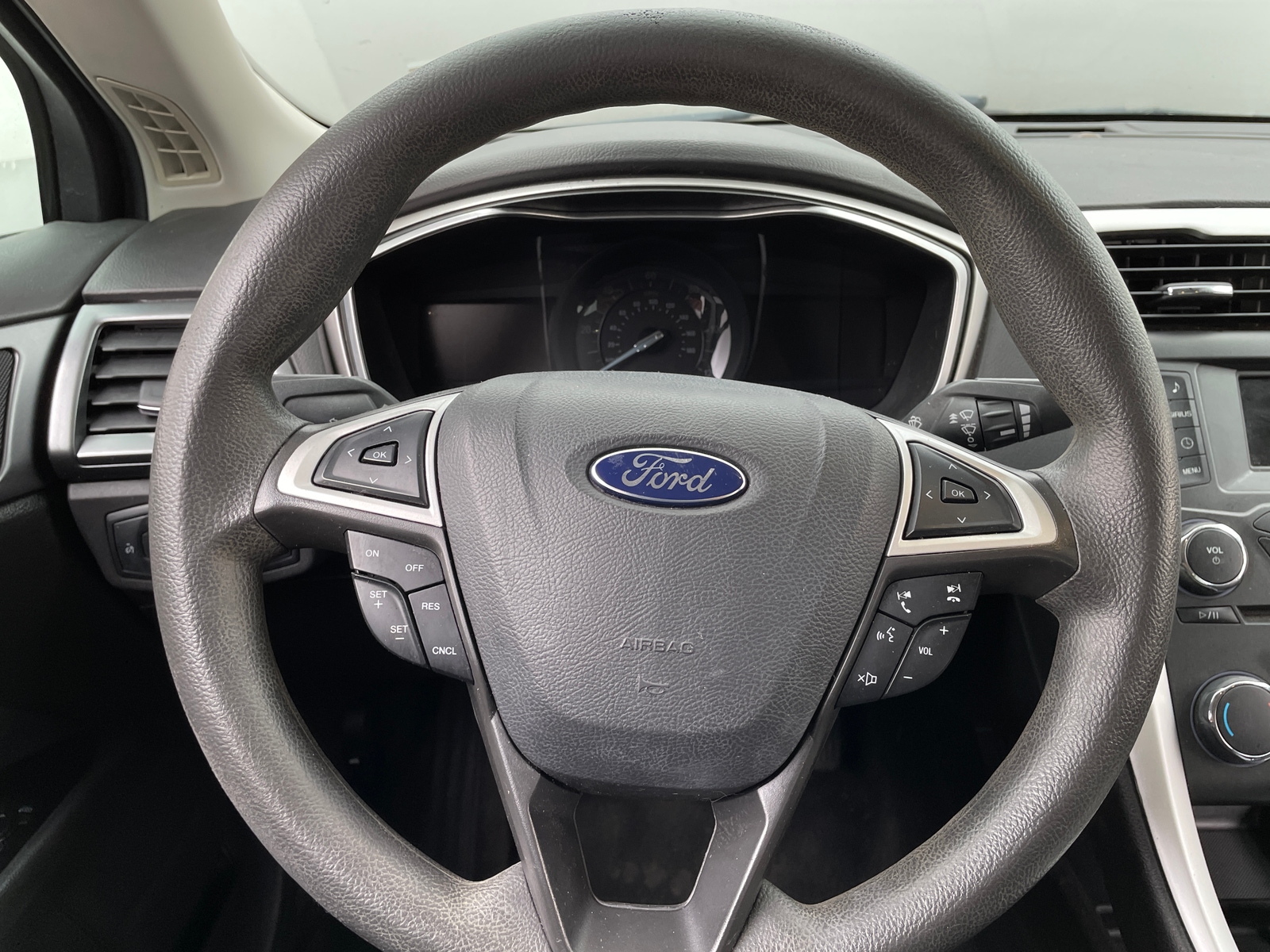 Thumbnail: 2015 Ford Fusion - 5