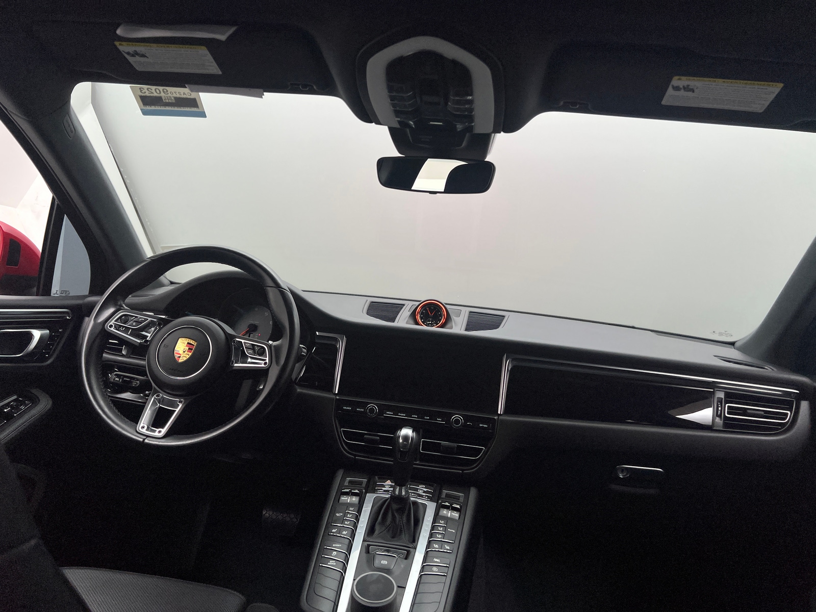Thumbnail: 2021 Porsche Macan - 2