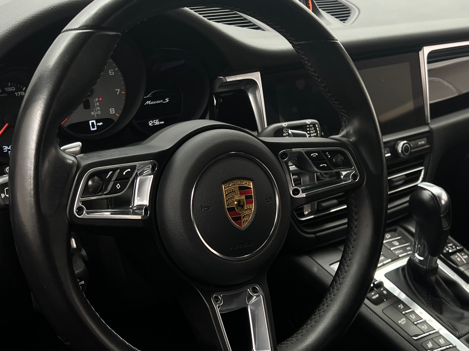 Thumbnail: 2021 Porsche Macan - 4