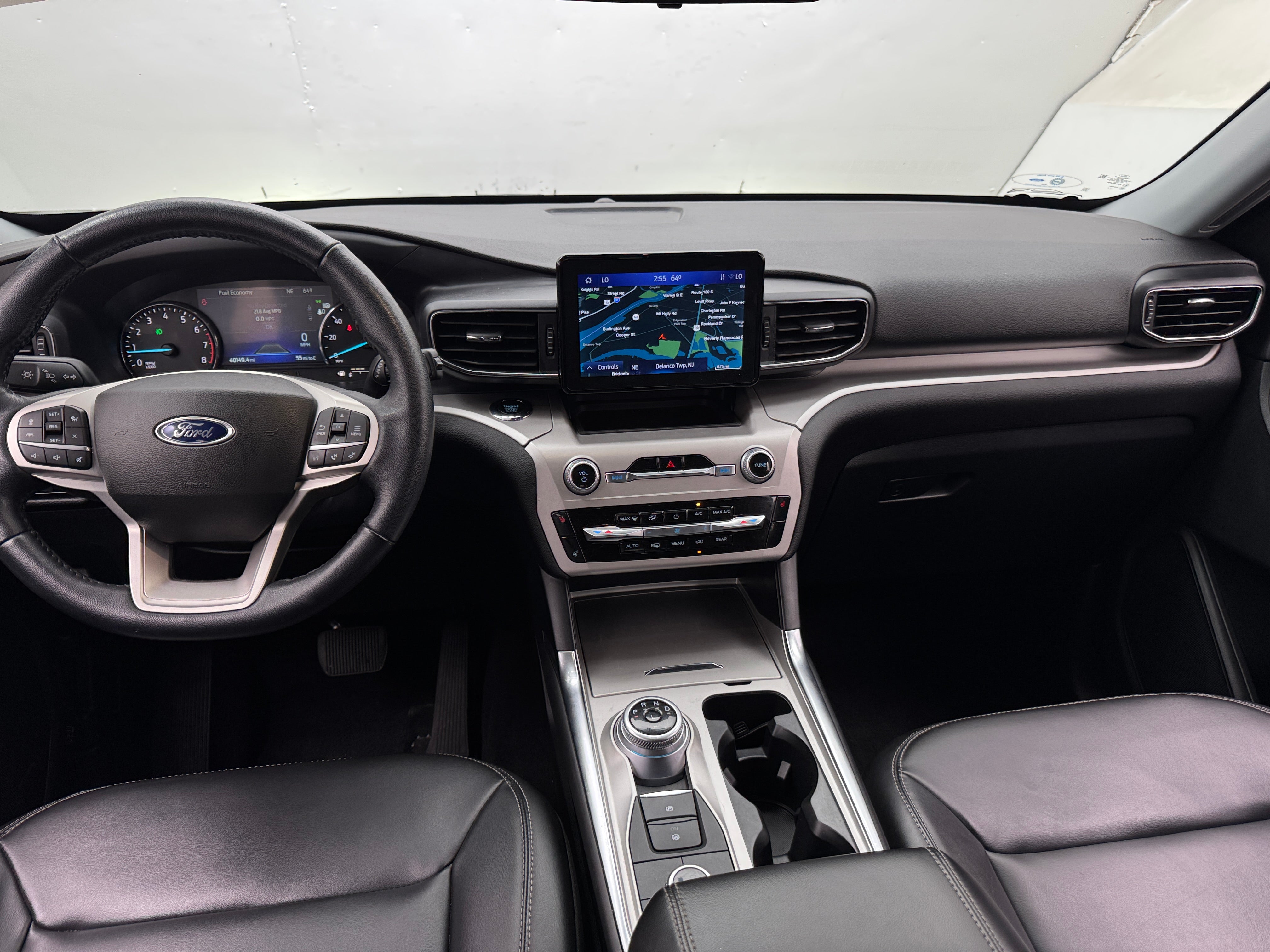 2022 Ford Explorer XLT 2