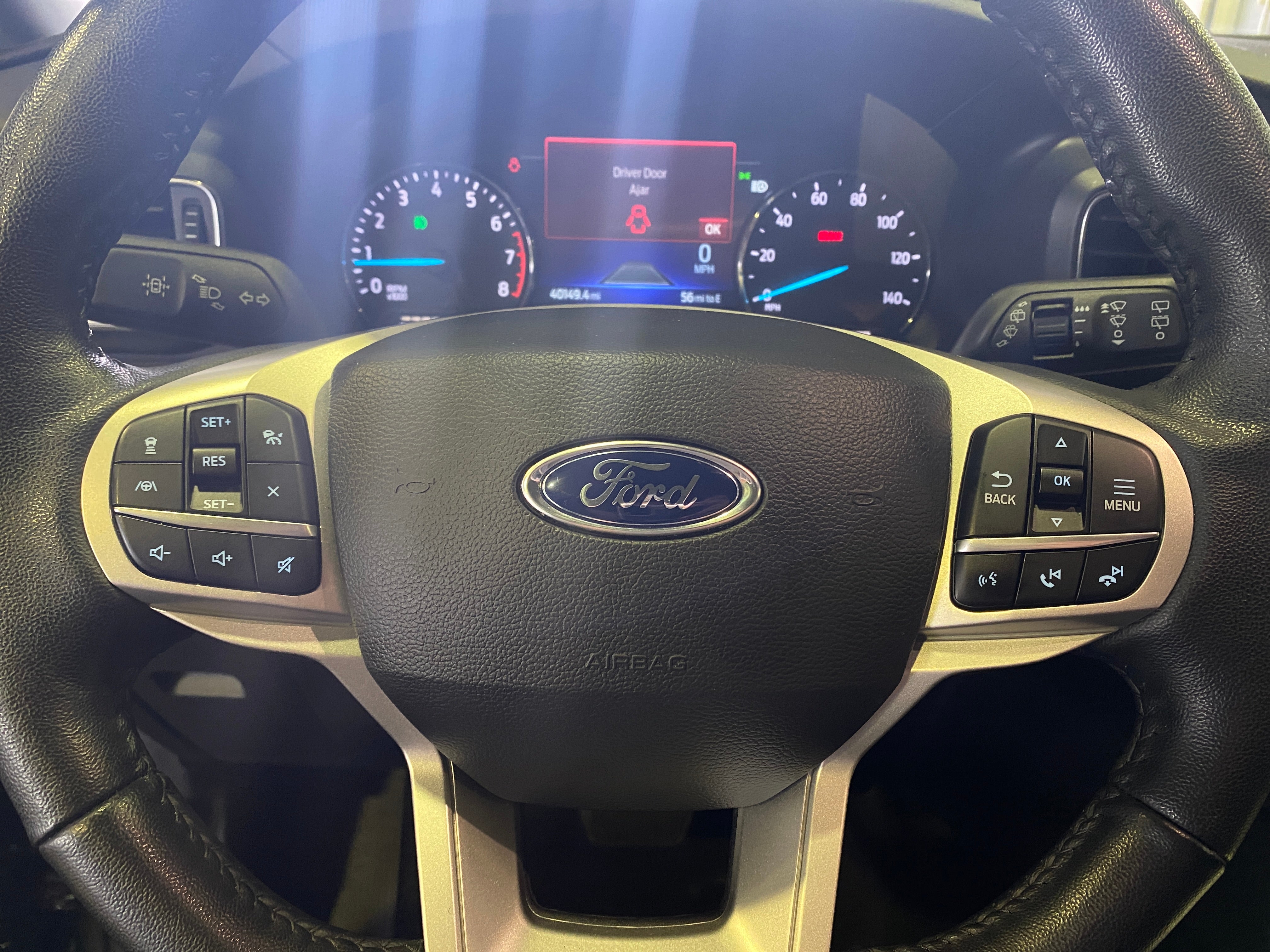 2022 Ford Explorer XLT 4