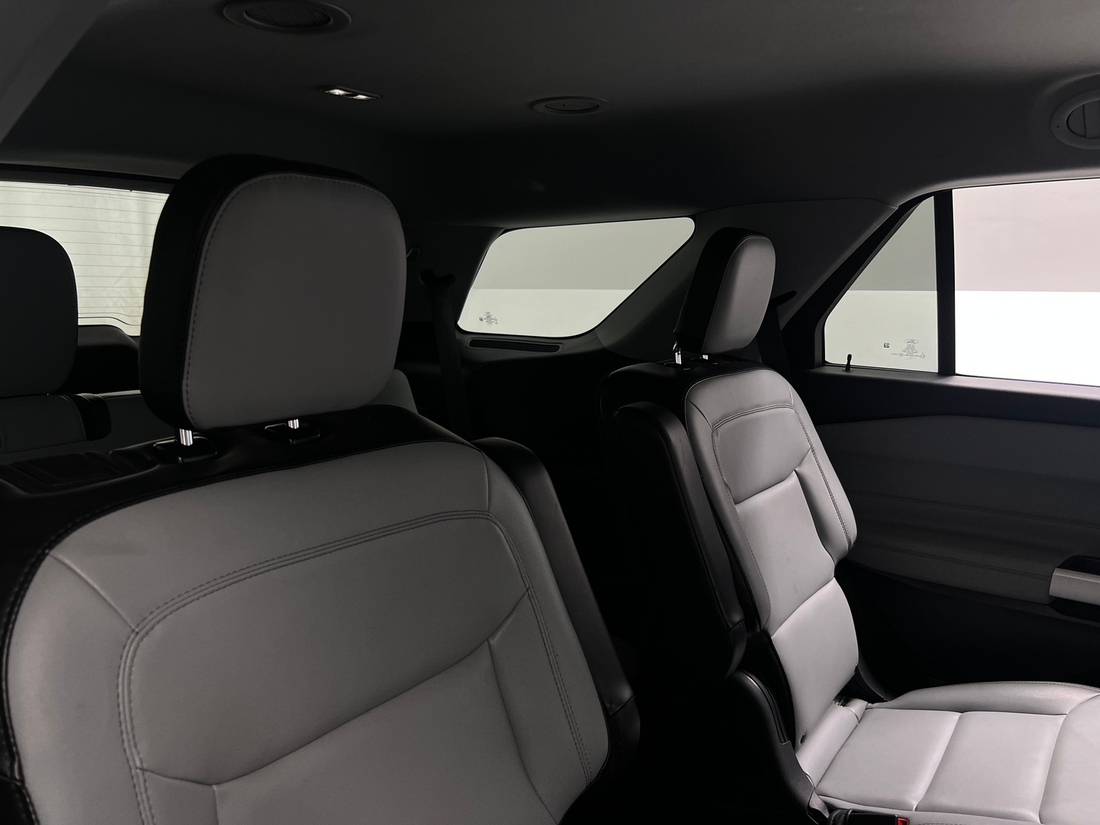 Thumbnail: 2021 Ford Explorer - 6