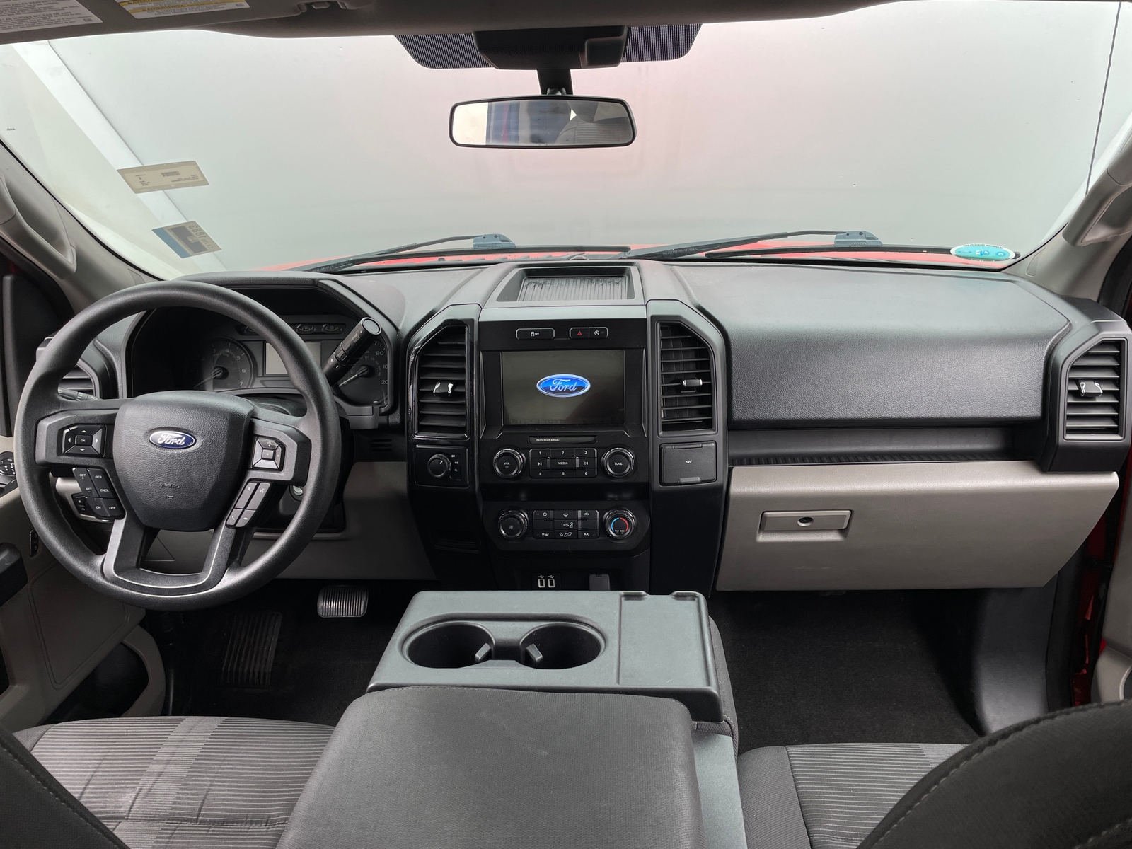 Thumbnail: 2019 Ford Econoline - 3