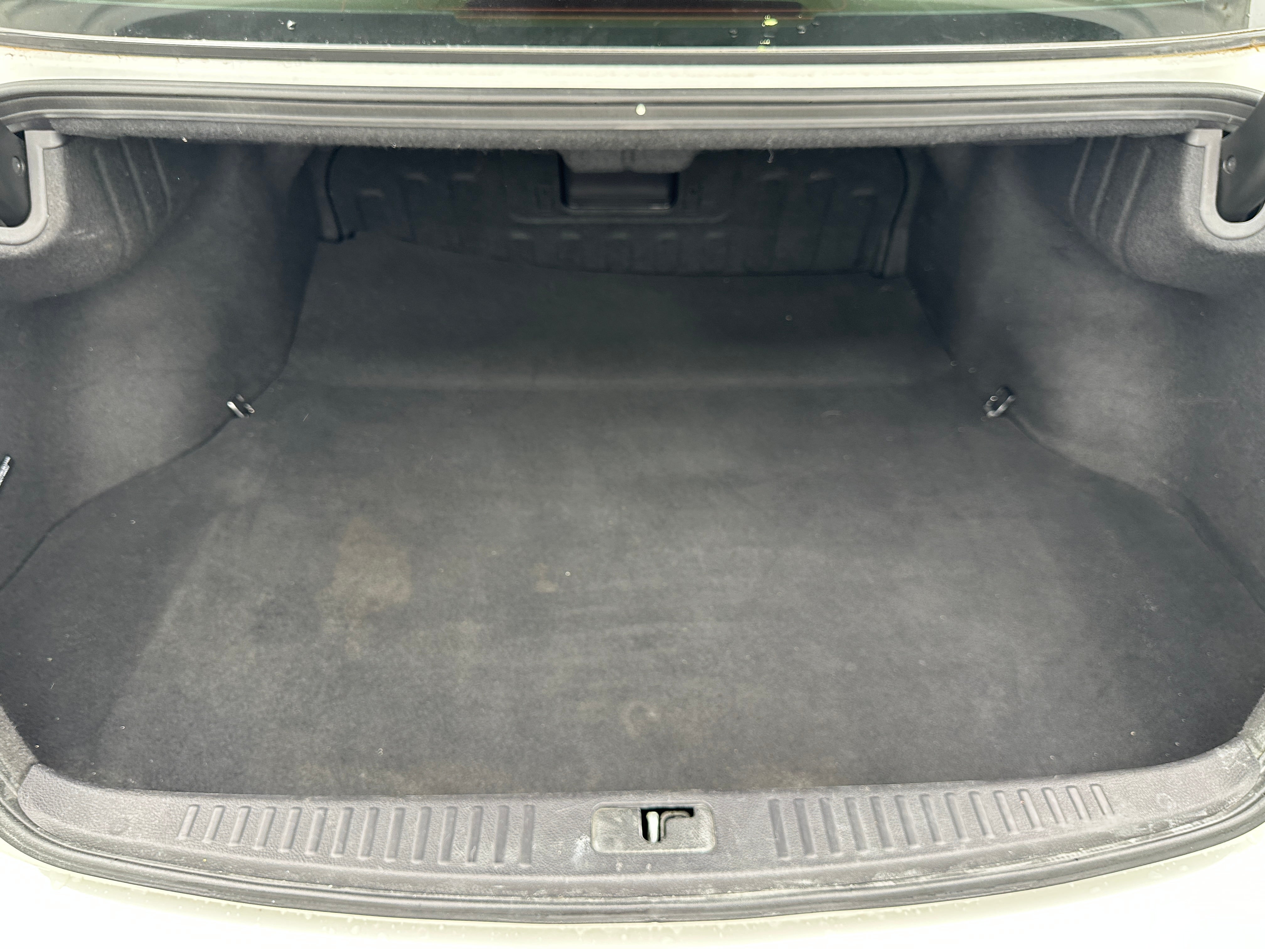 2013 Hyundai Genesis 3.8 6