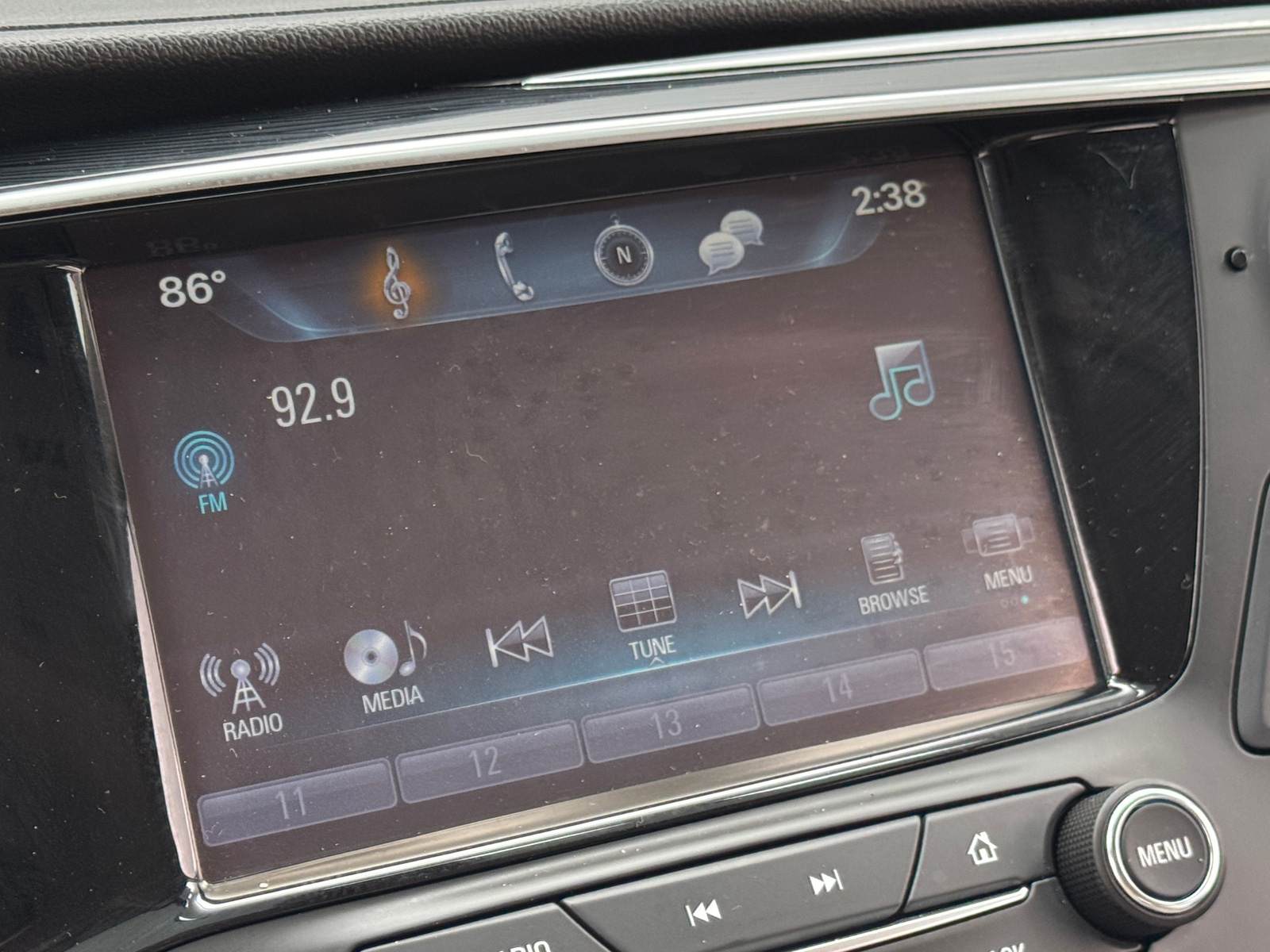 Thumbnail: 2017 Buick Envision - 3