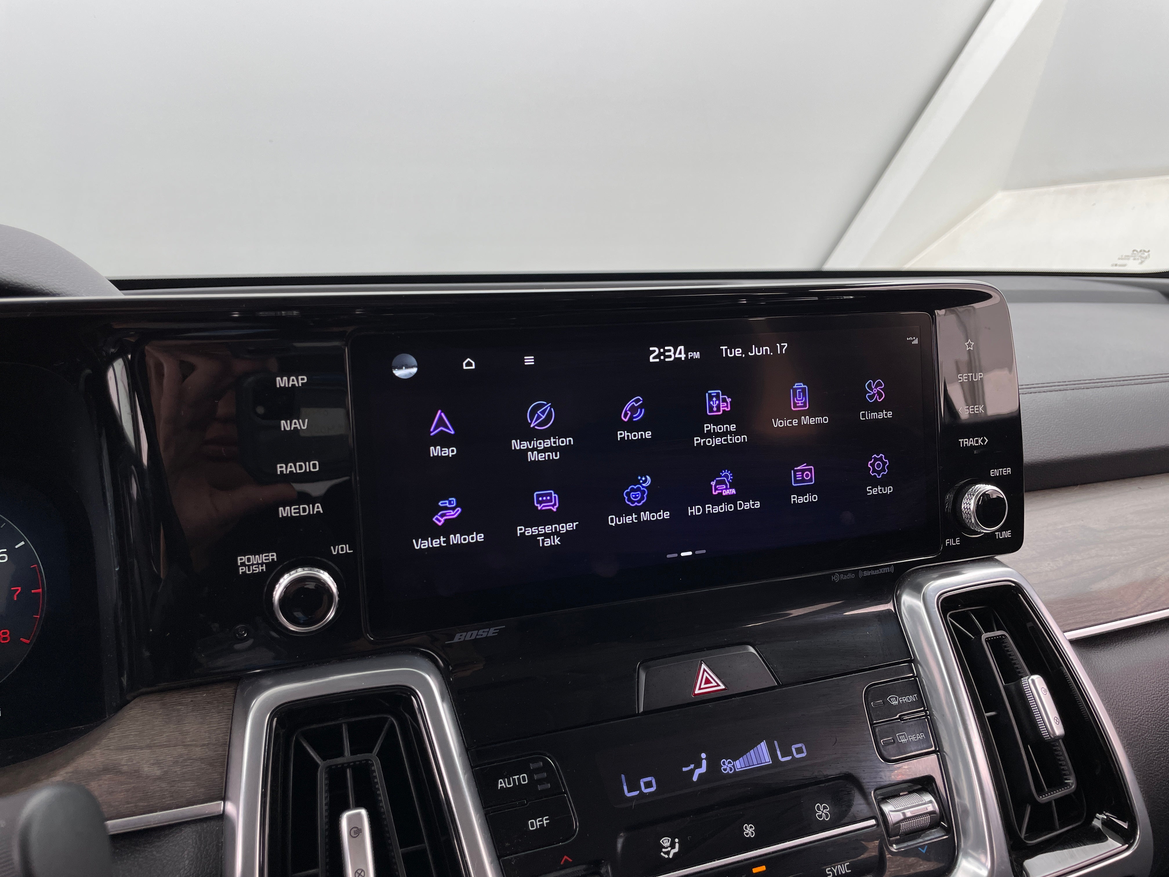 Thumbnail: 2023 Kia Sorento - 3