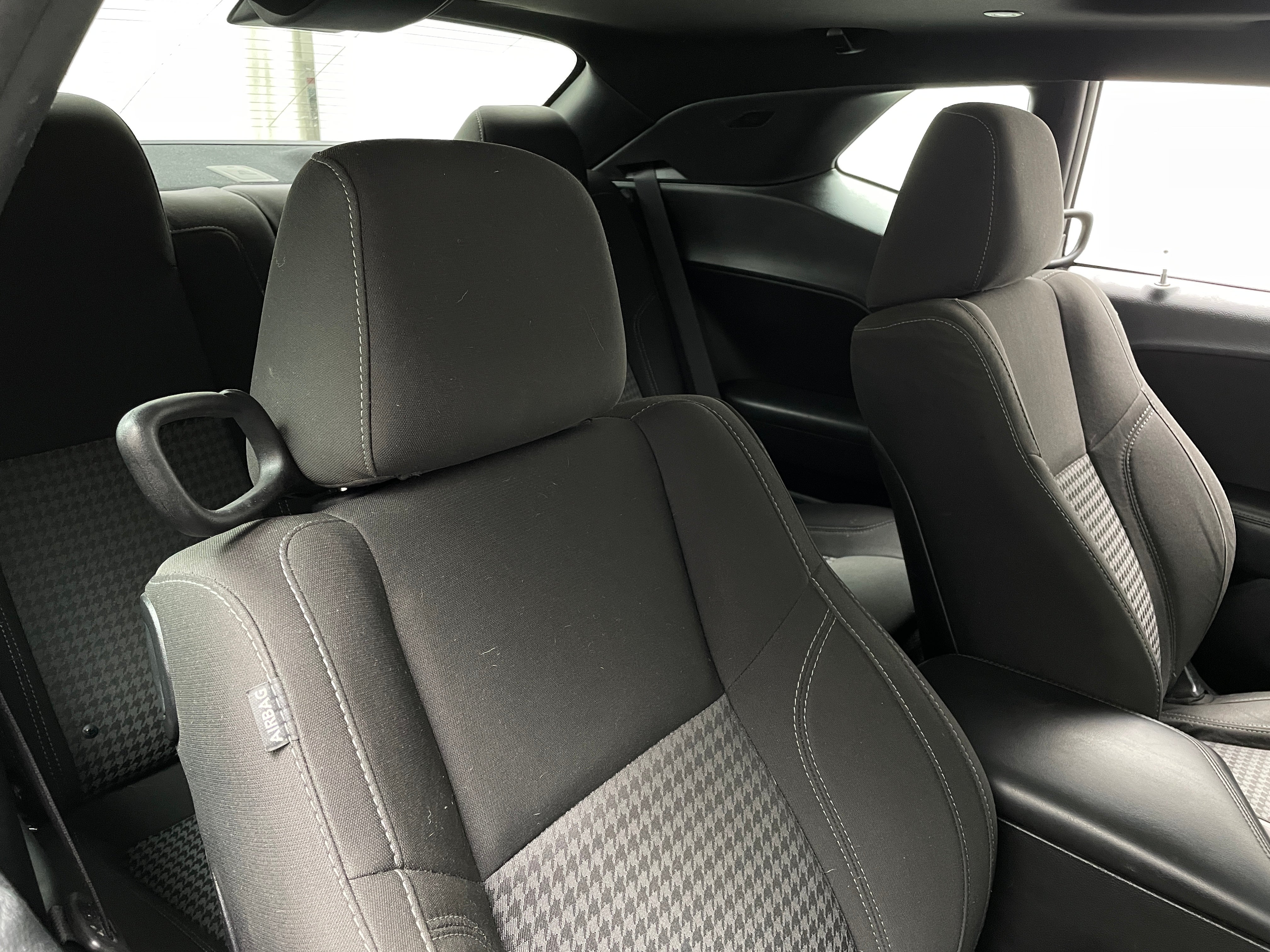 2019 Dodge Challenger SXT 2