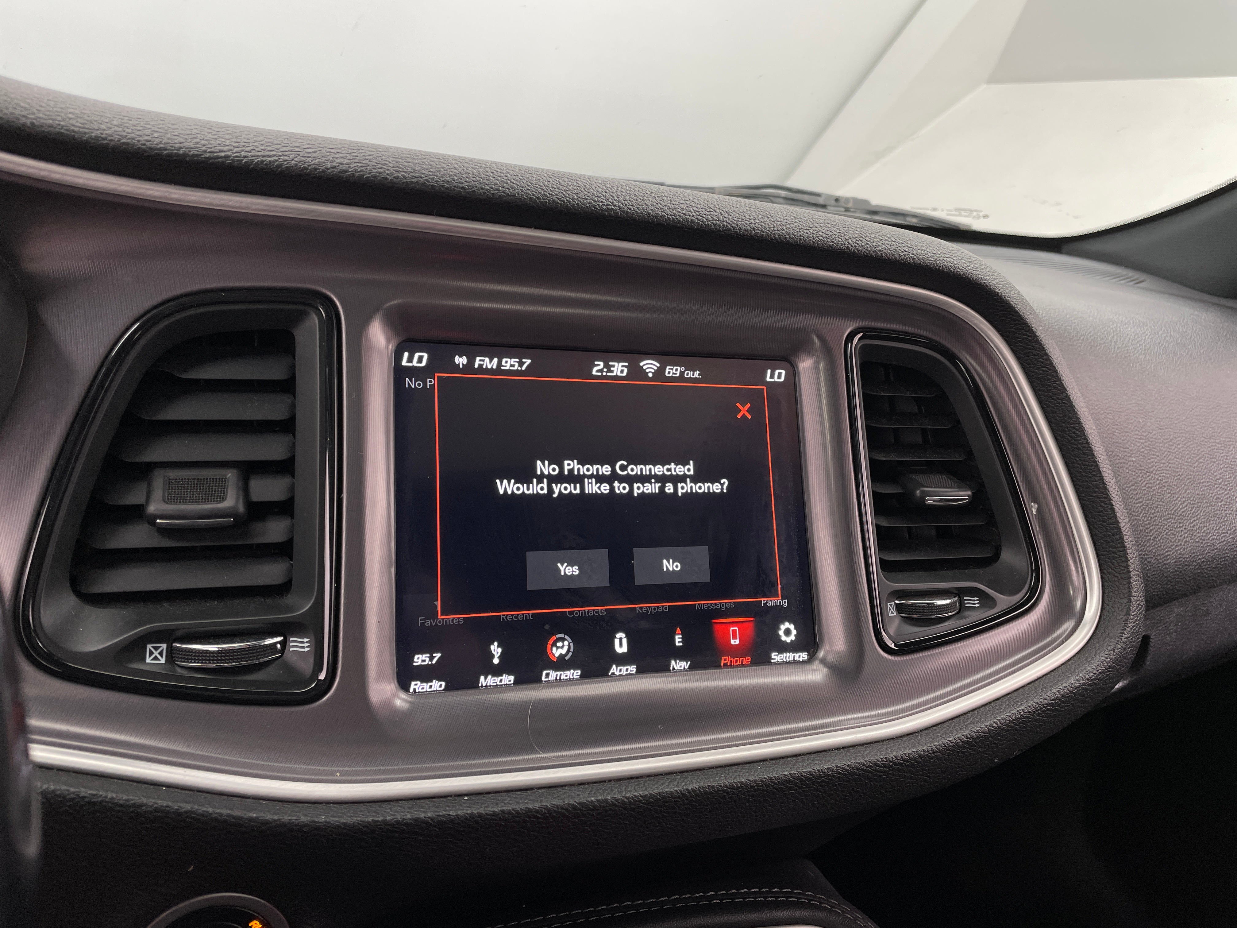 2019 Dodge Challenger SXT 3