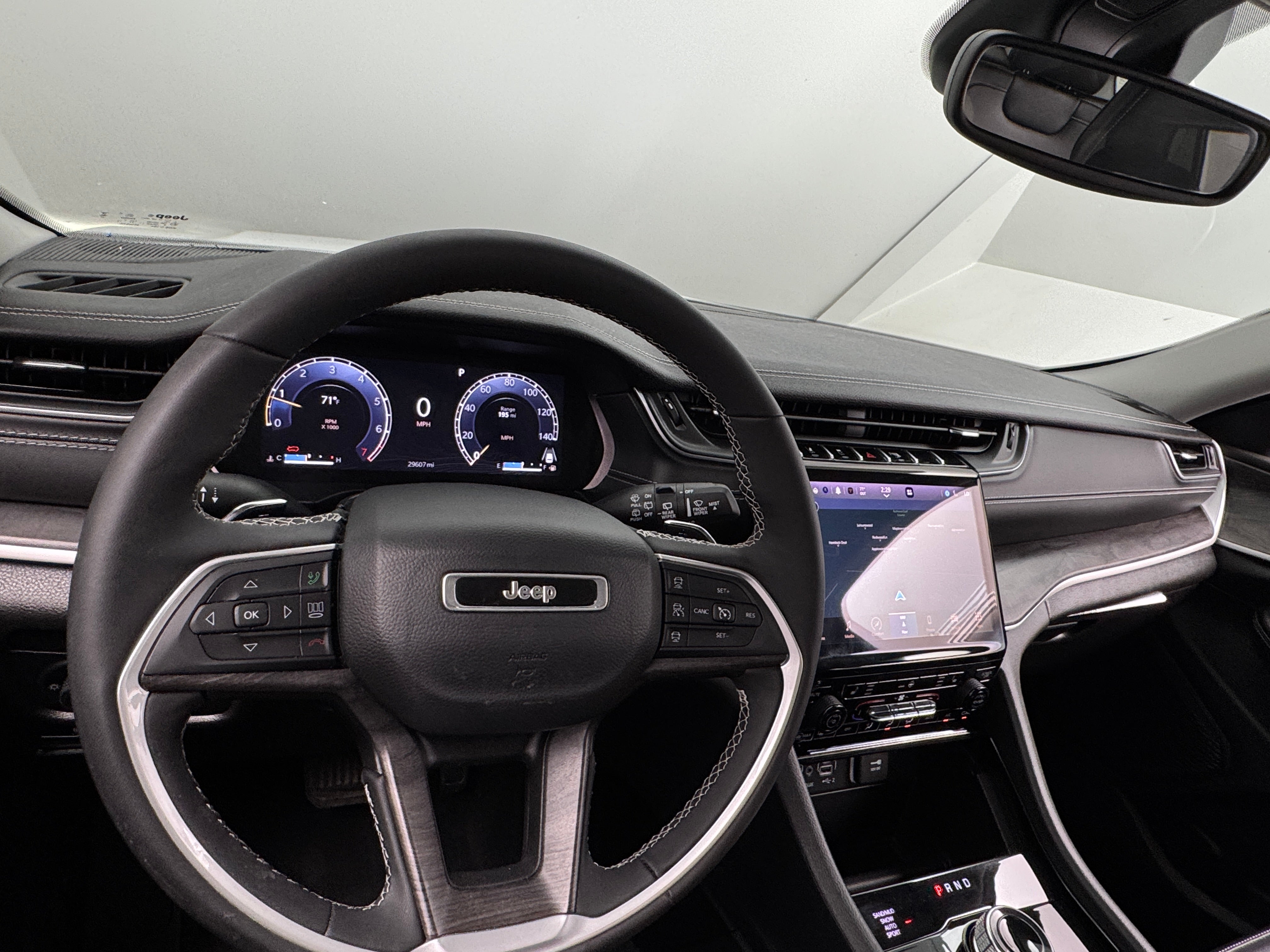 2023 Jeep Grand Cherokee Limited Edition 2