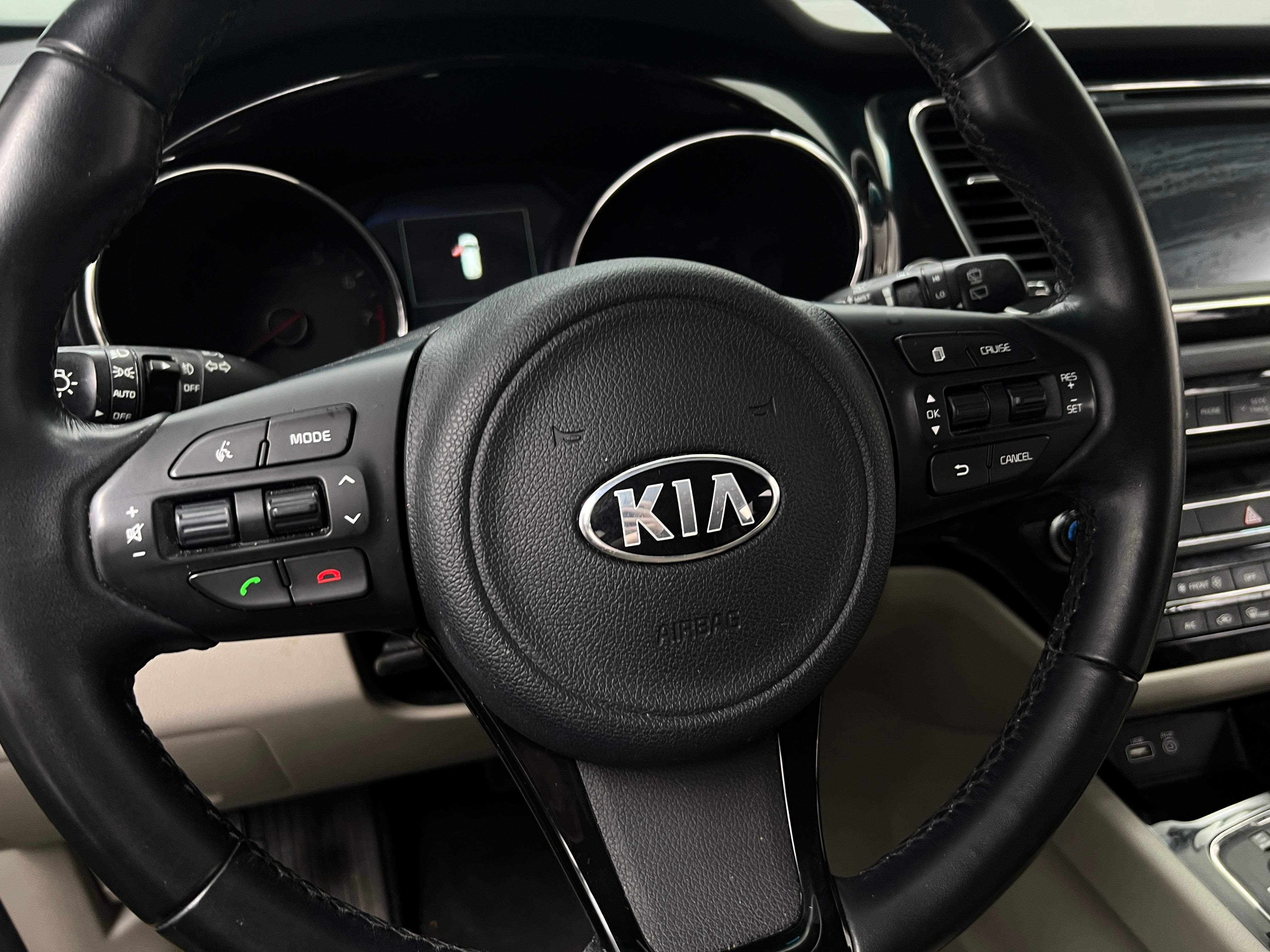 2016 Kia Sedona SX 4