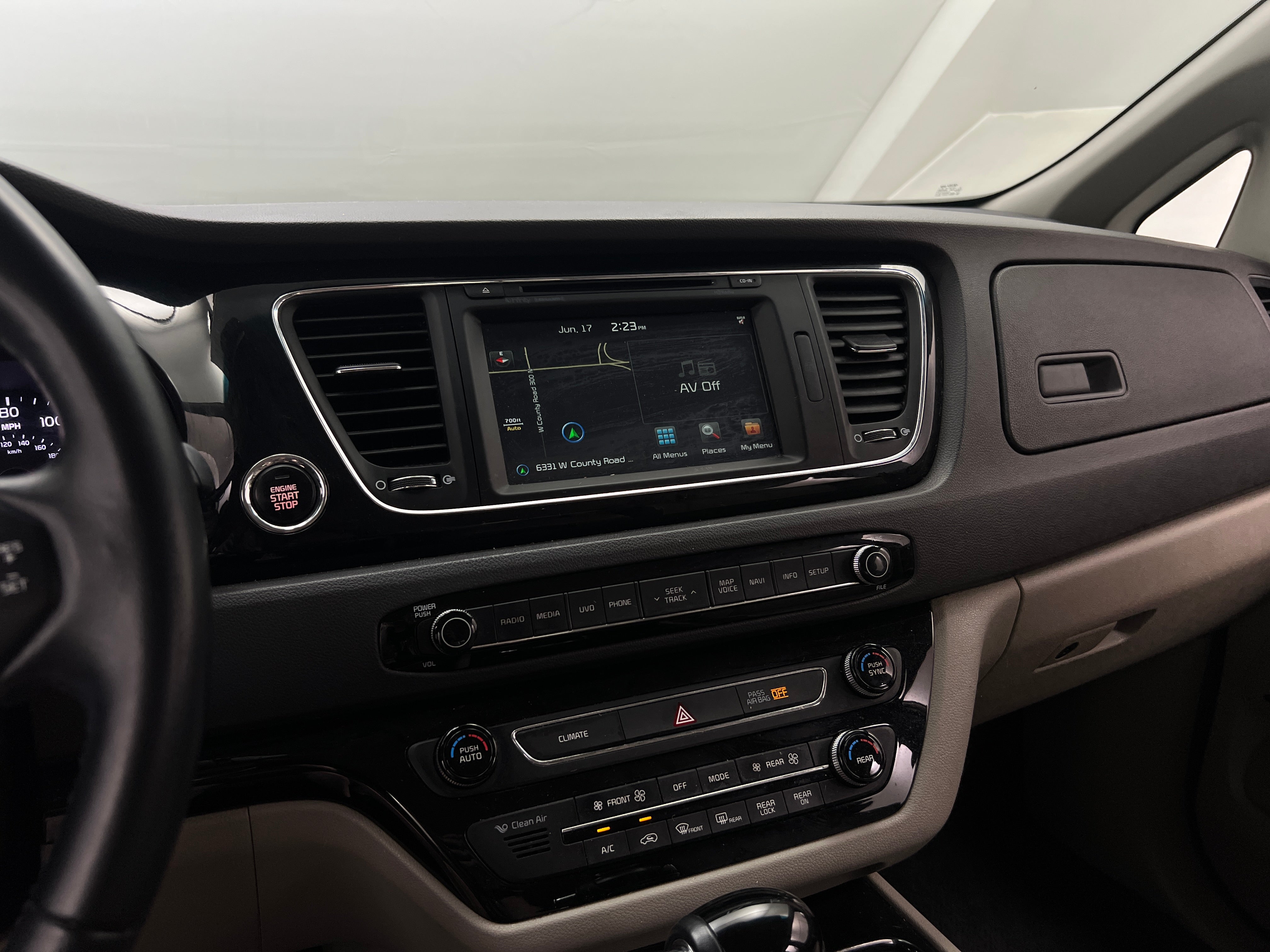 2016 Kia Sedona SX 3