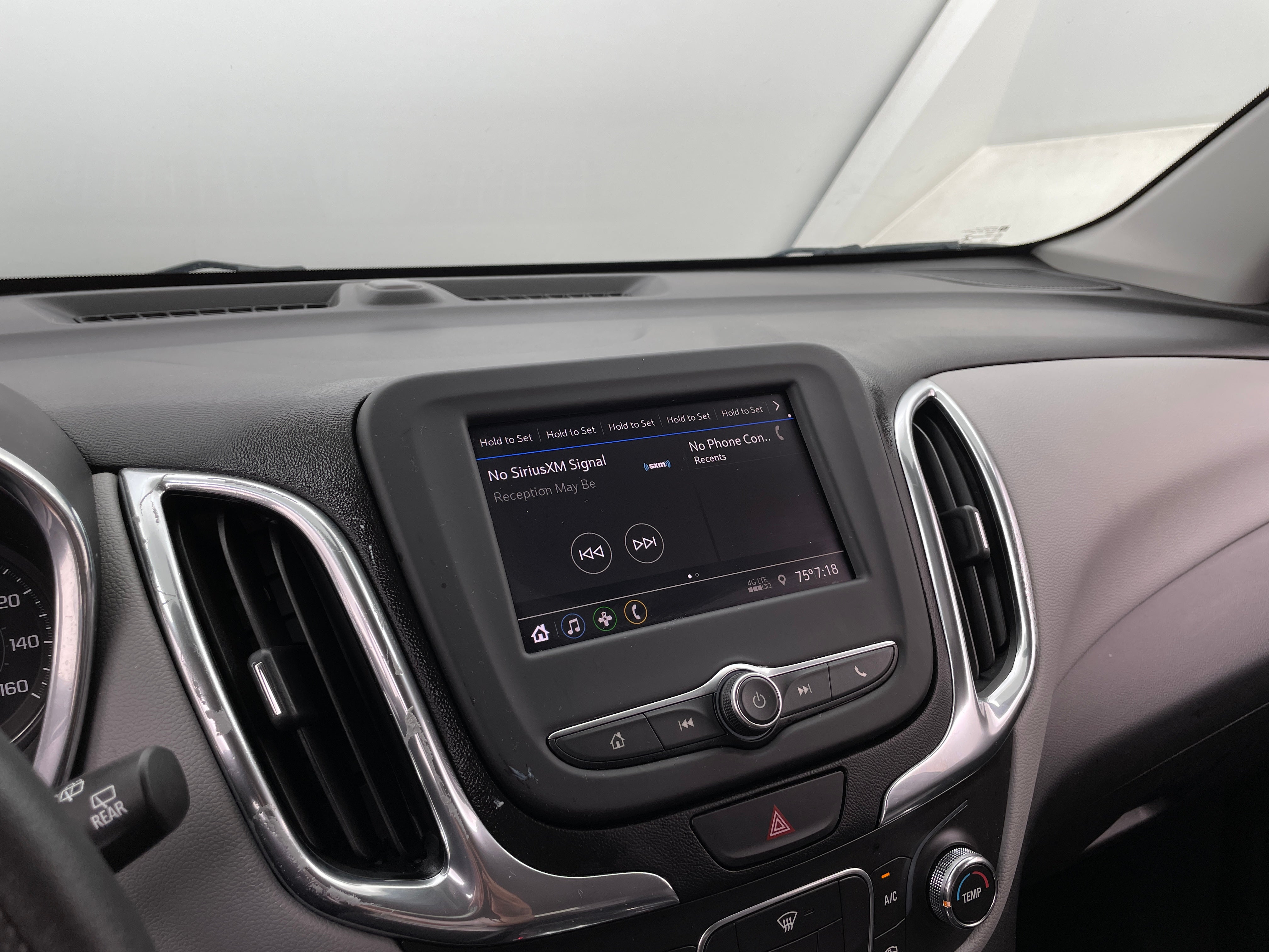 Thumbnail: 2020 Chevrolet Equinox - 4