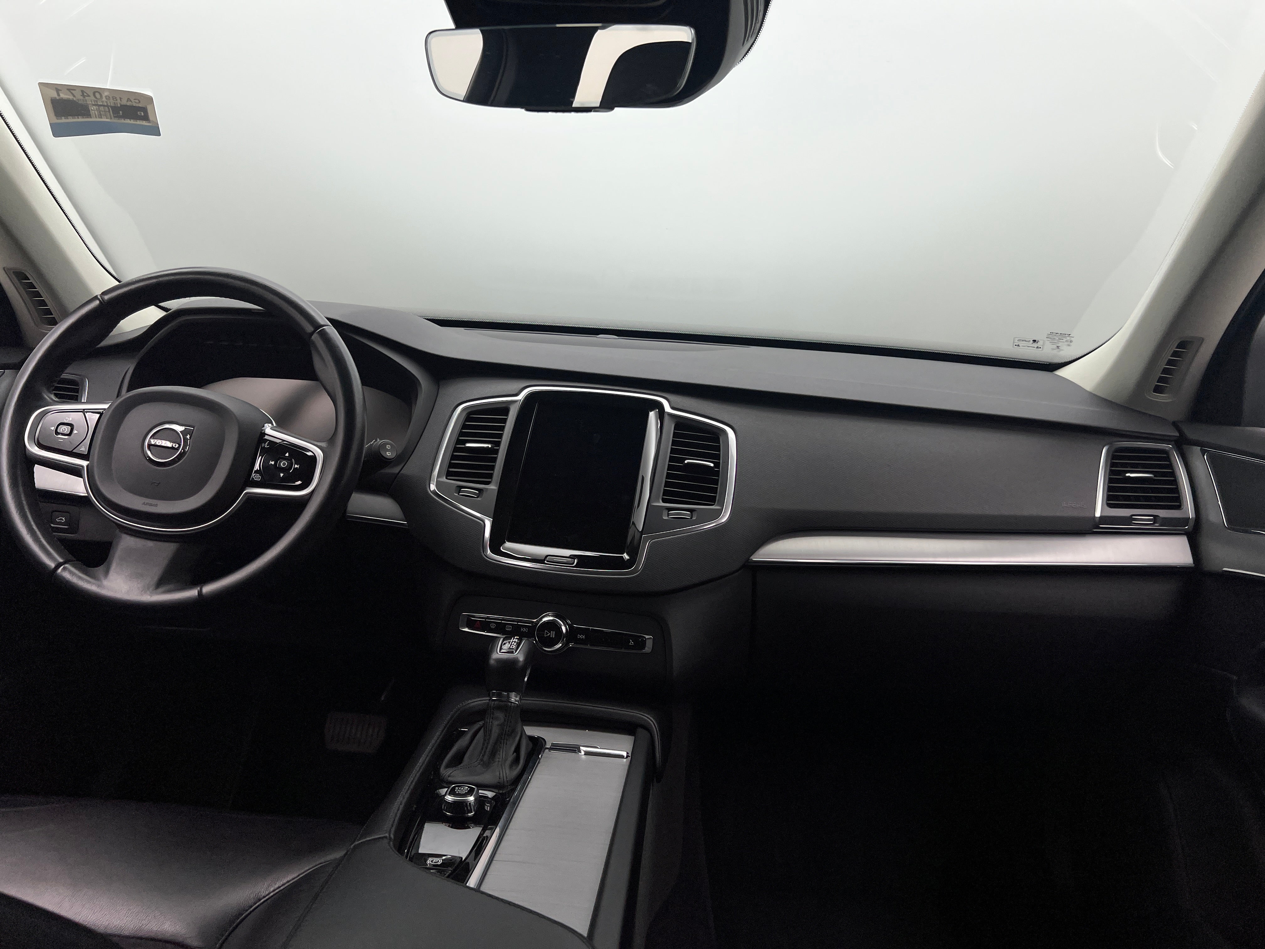 2022 Volvo XC90 T5 Momentum 2